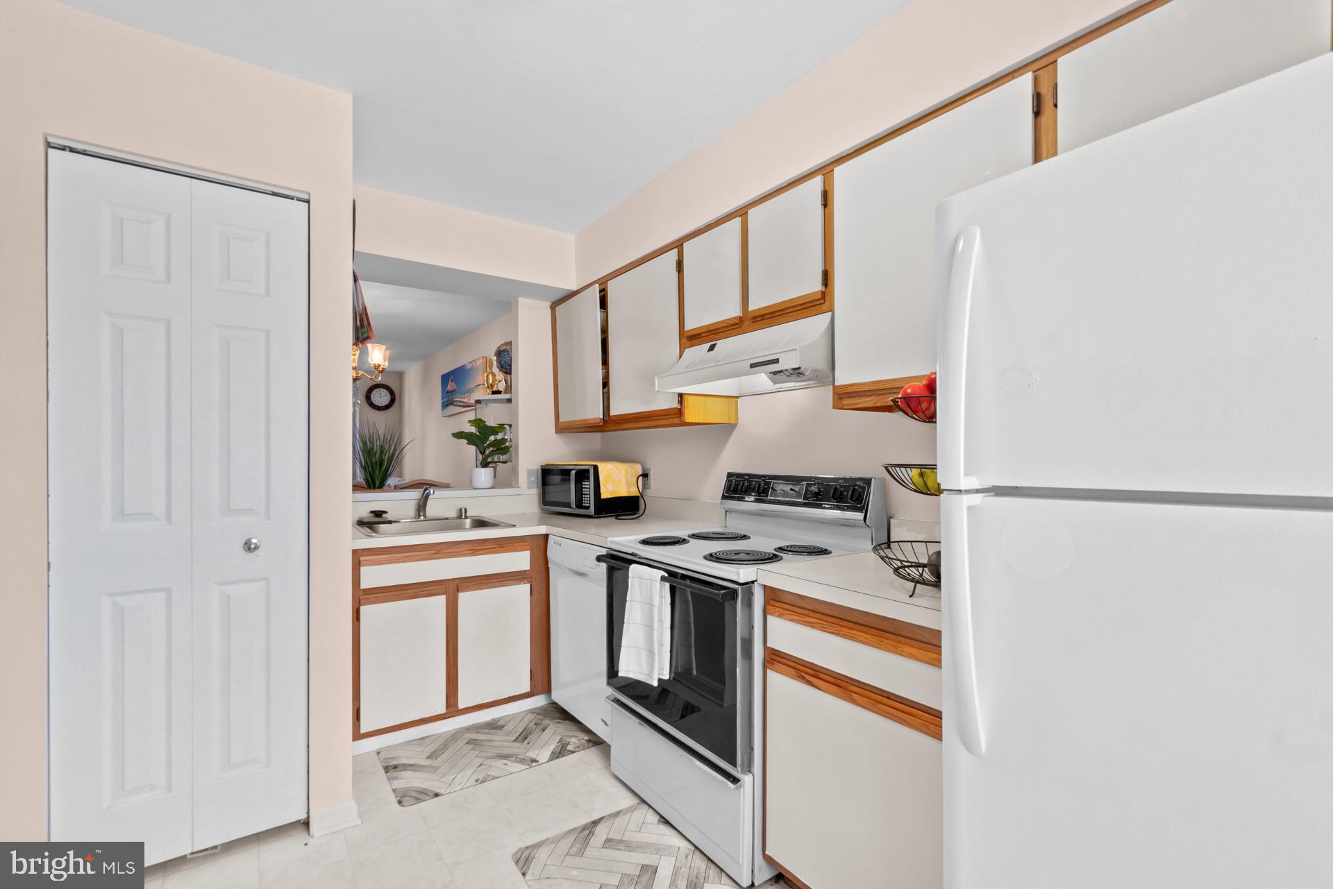 WINDSOR MILL - Residential