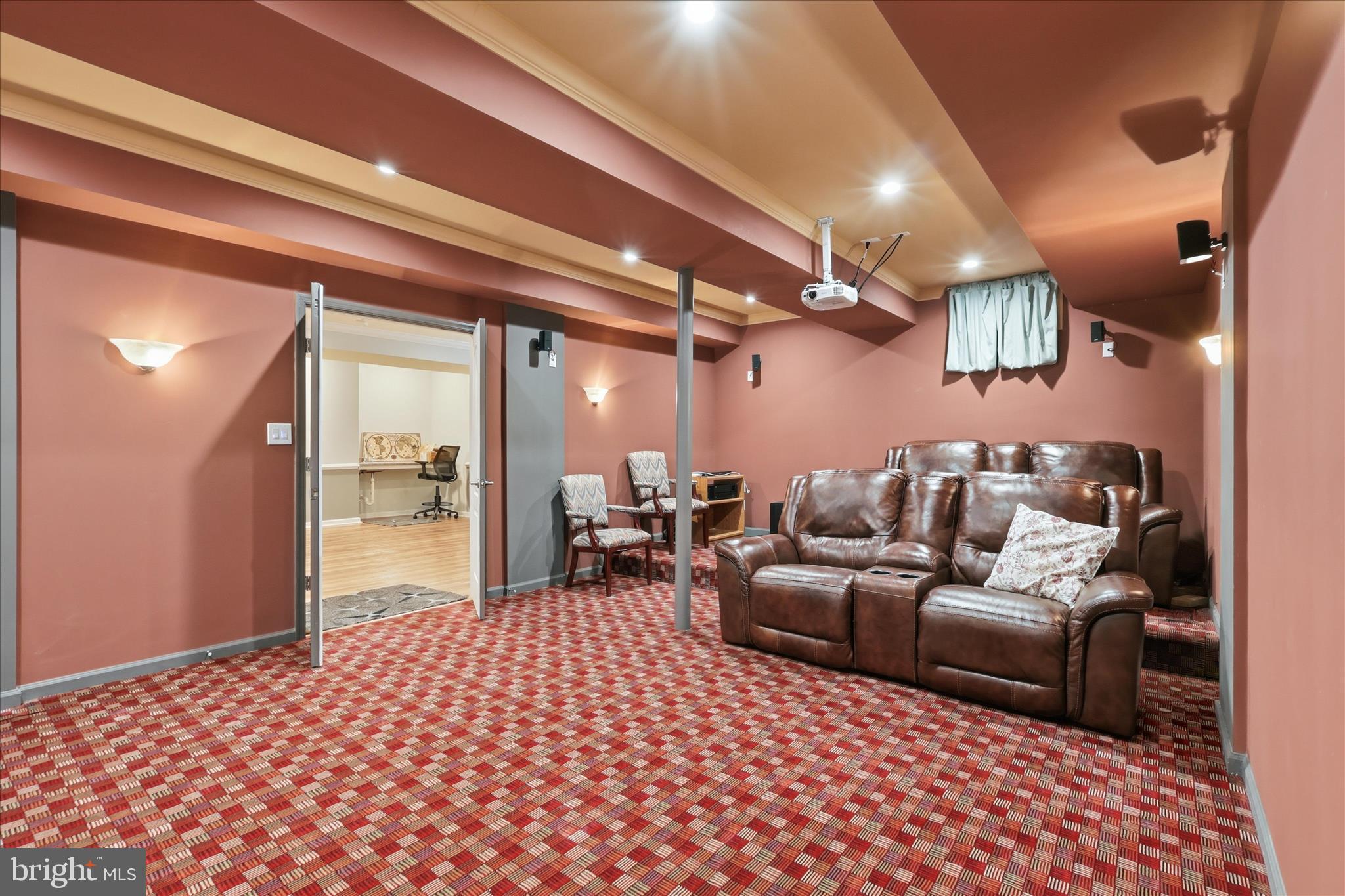 LOUDOUN VALLEY ESTATES 2 - Residential