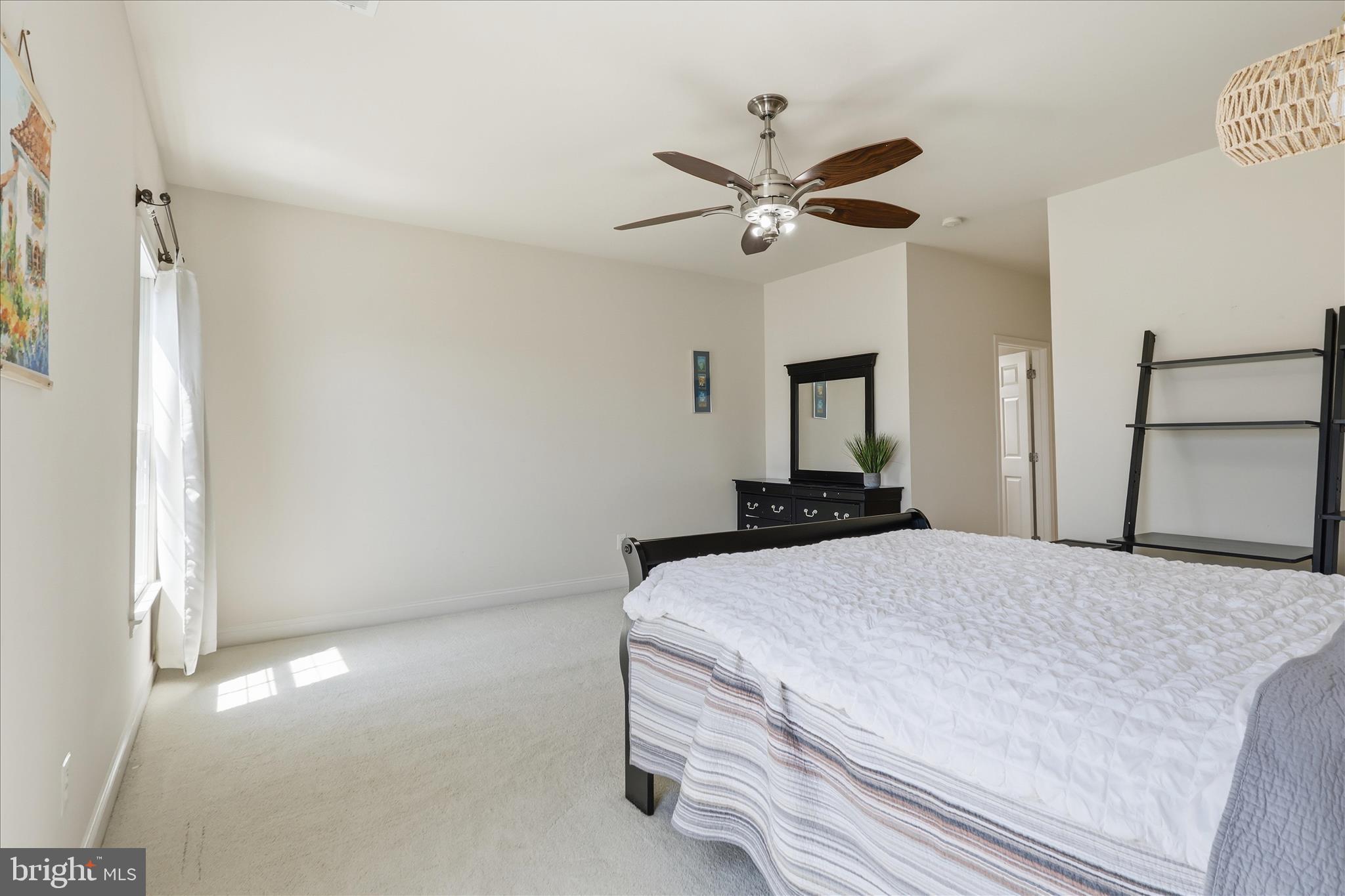 LOUDOUN VALLEY ESTATES 2 - Residential