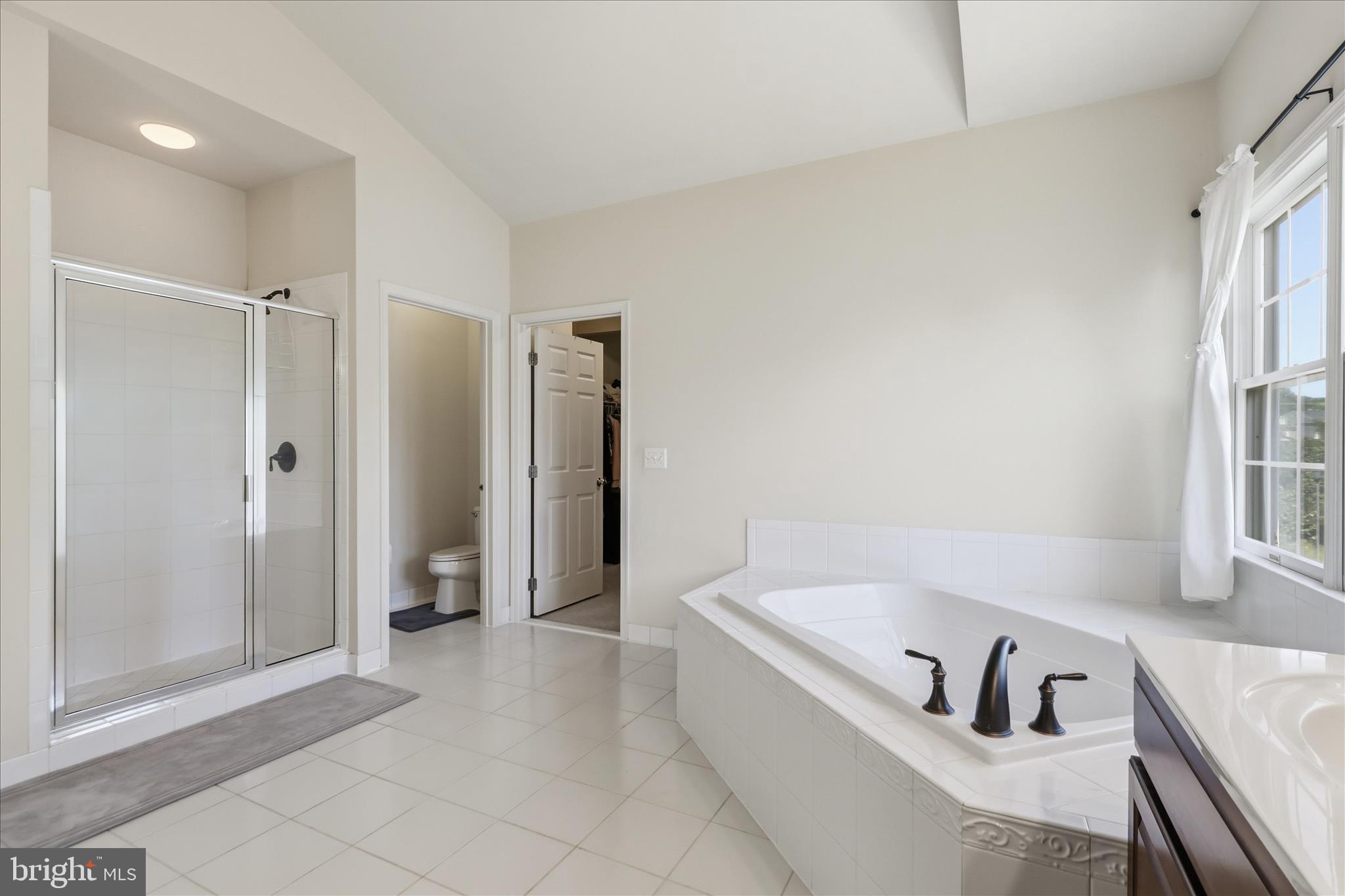 LOUDOUN VALLEY ESTATES 2 - Residential
