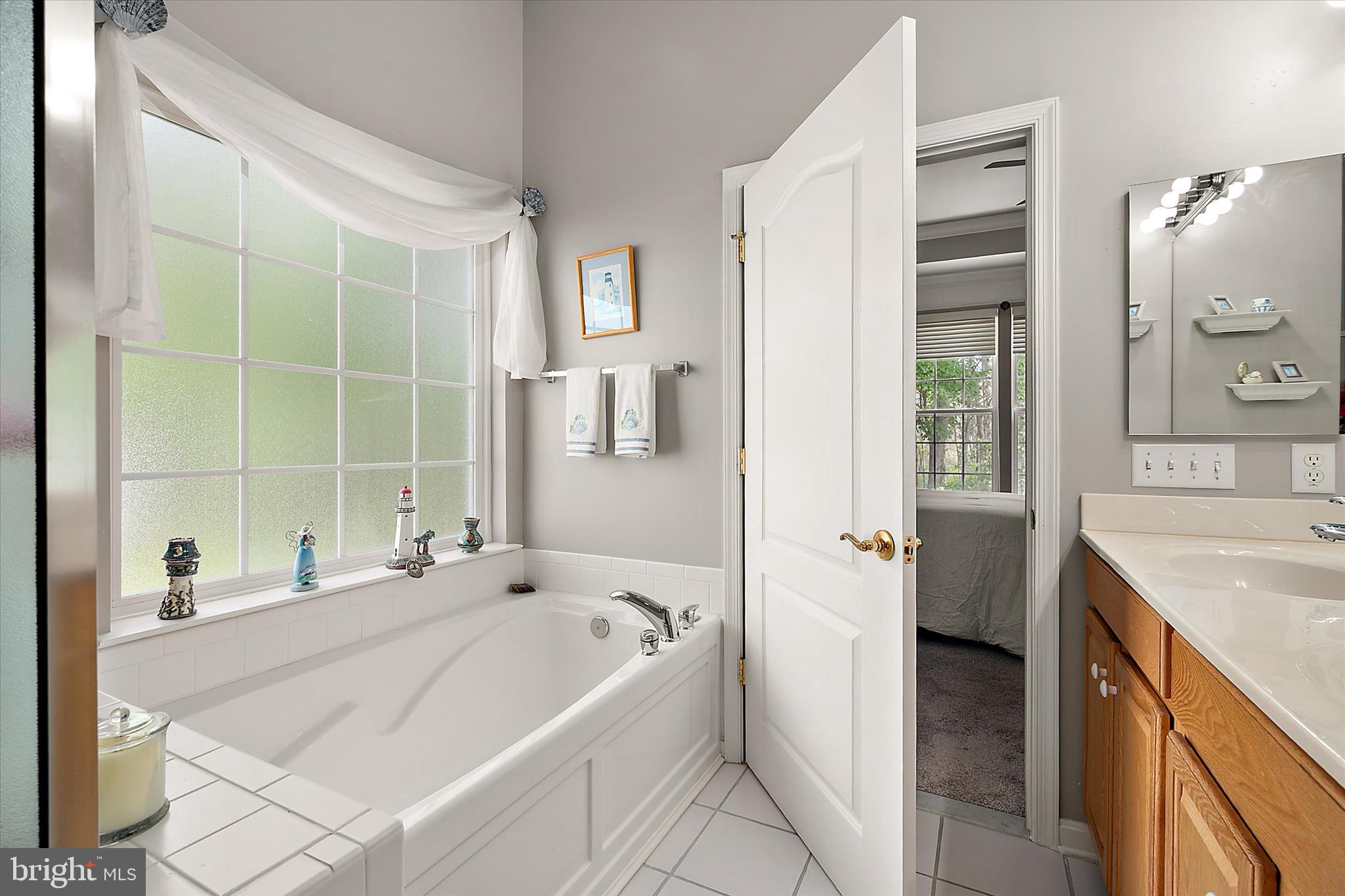 OCEAN PINES - THE PARKE - Residential