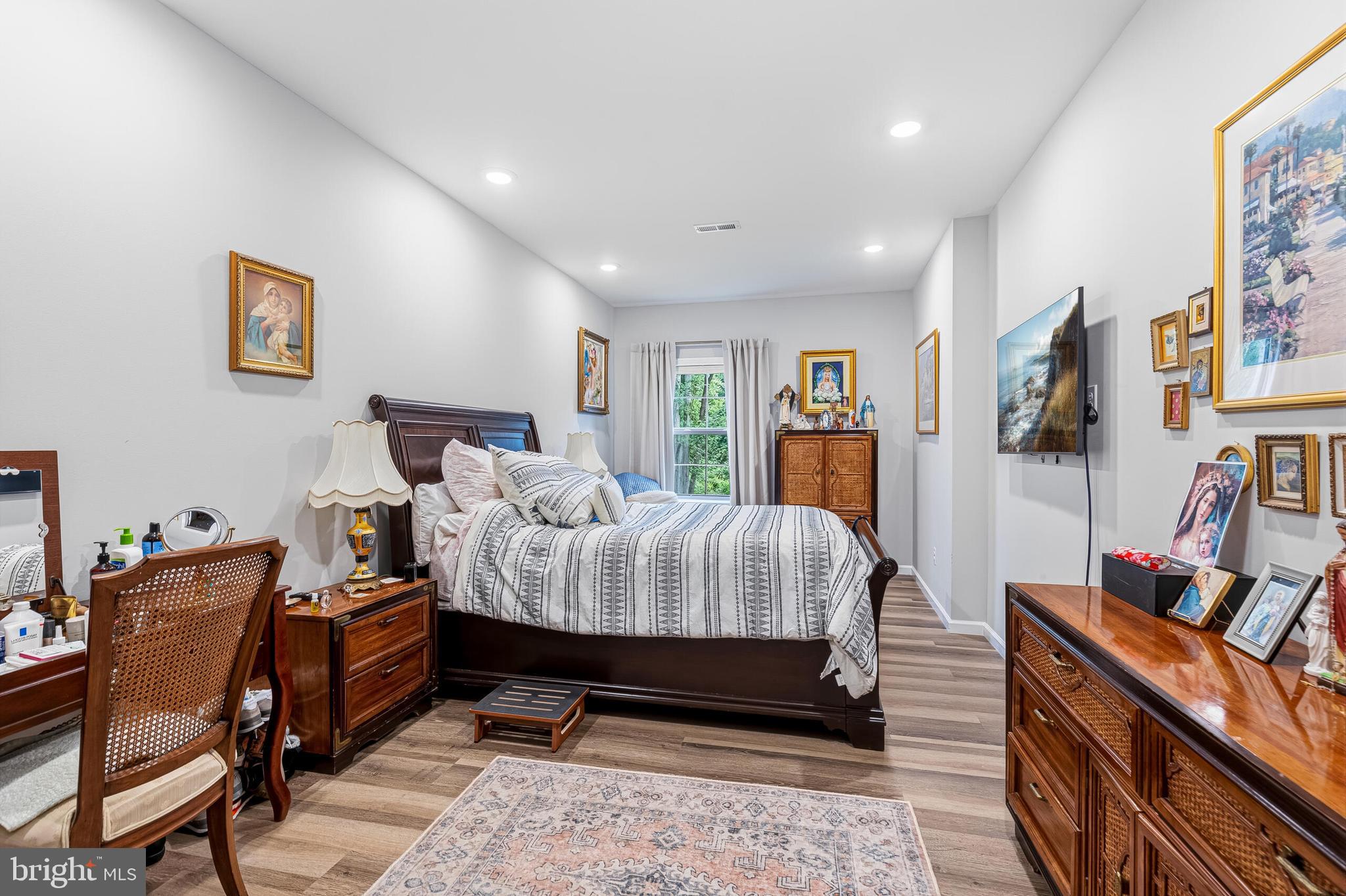 FAIRFAX LANDING - Residential