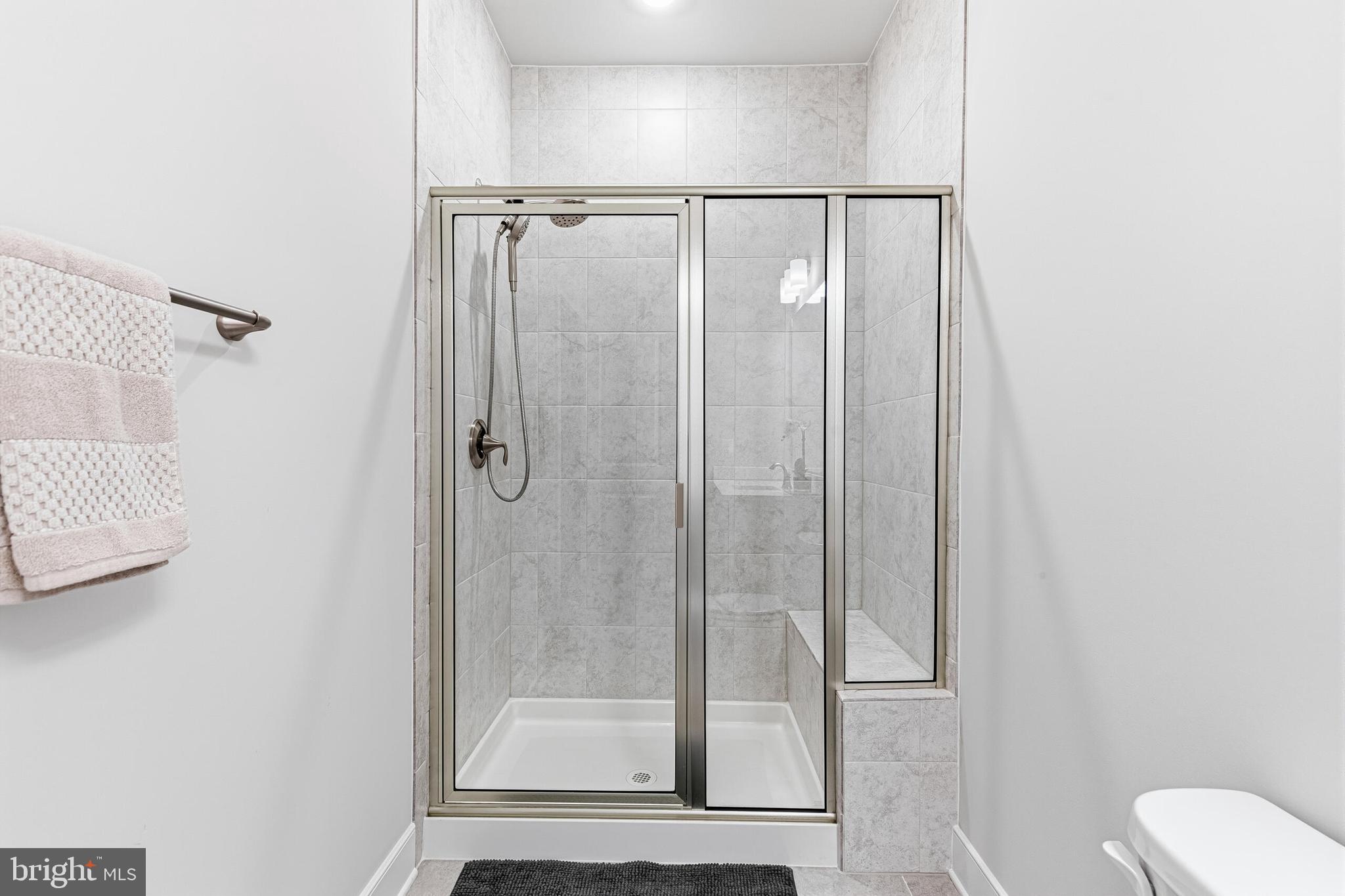 FAIRFAX LANDING - Residential