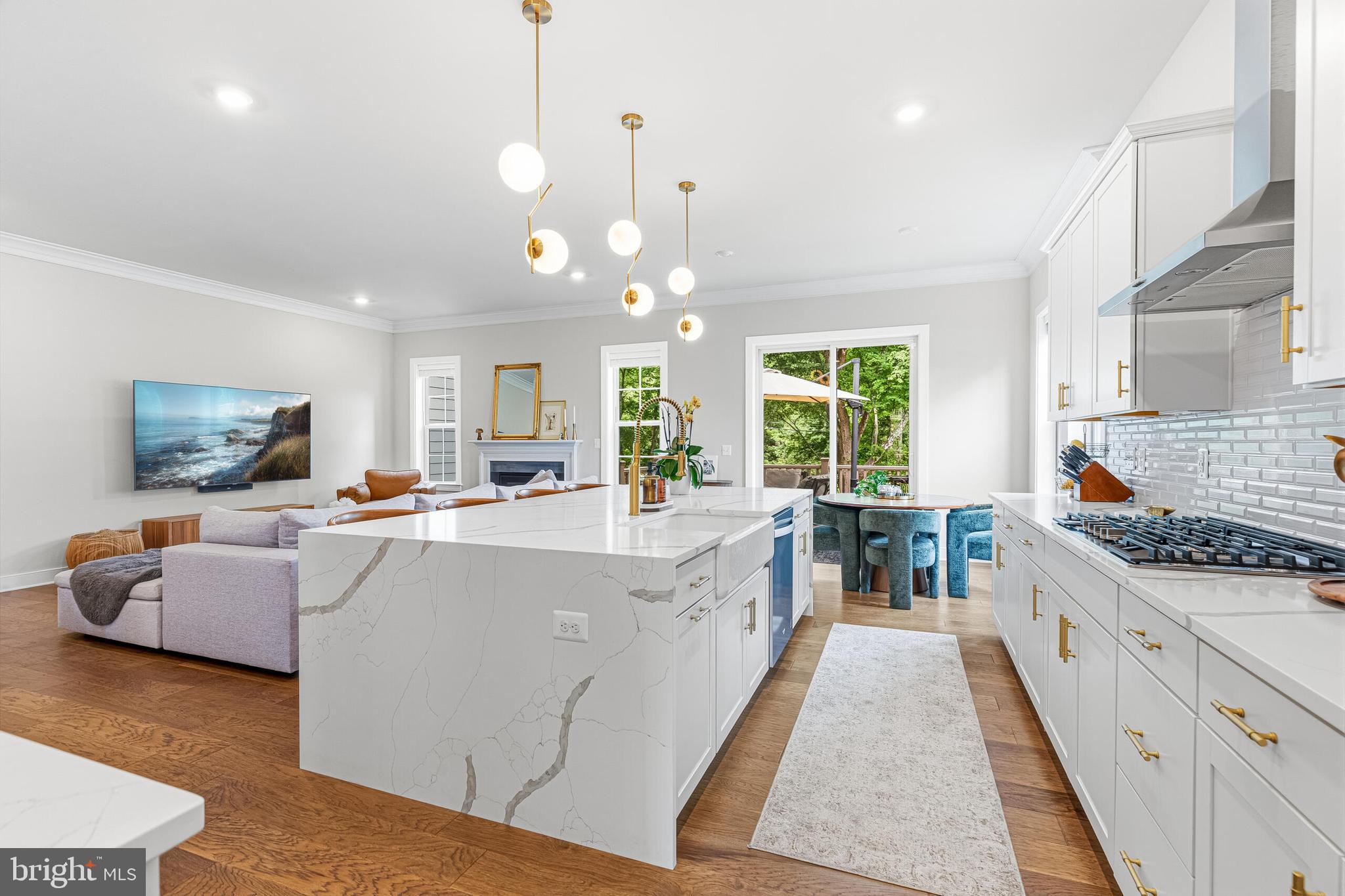 FAIRFAX LANDING - Residential