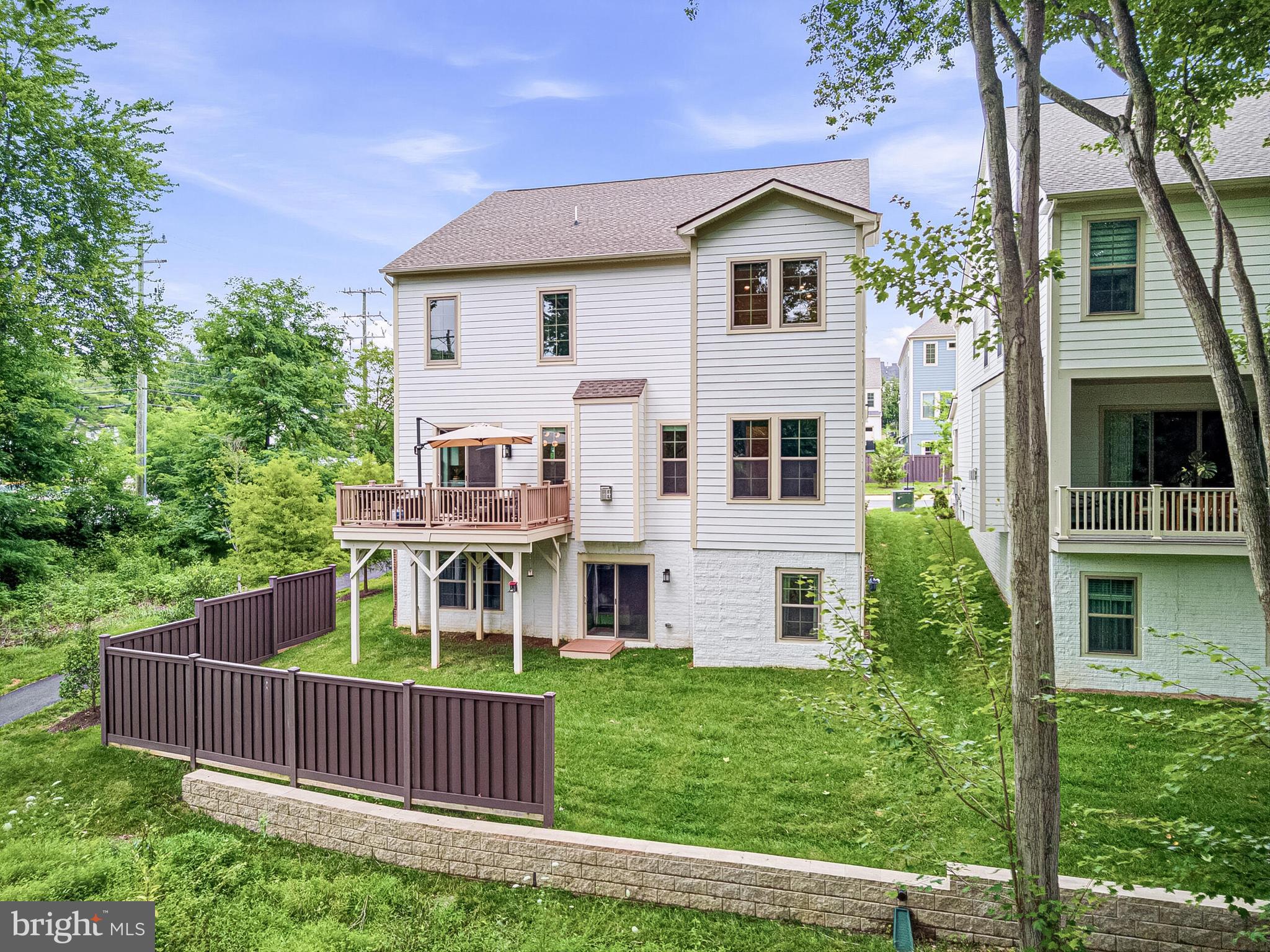FAIRFAX LANDING - Residential