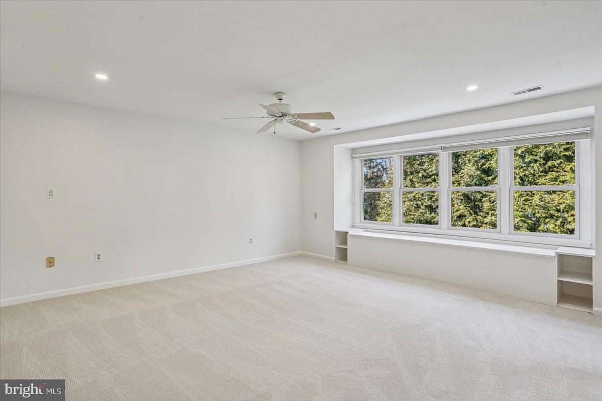 TIMBERLAWN - Residential