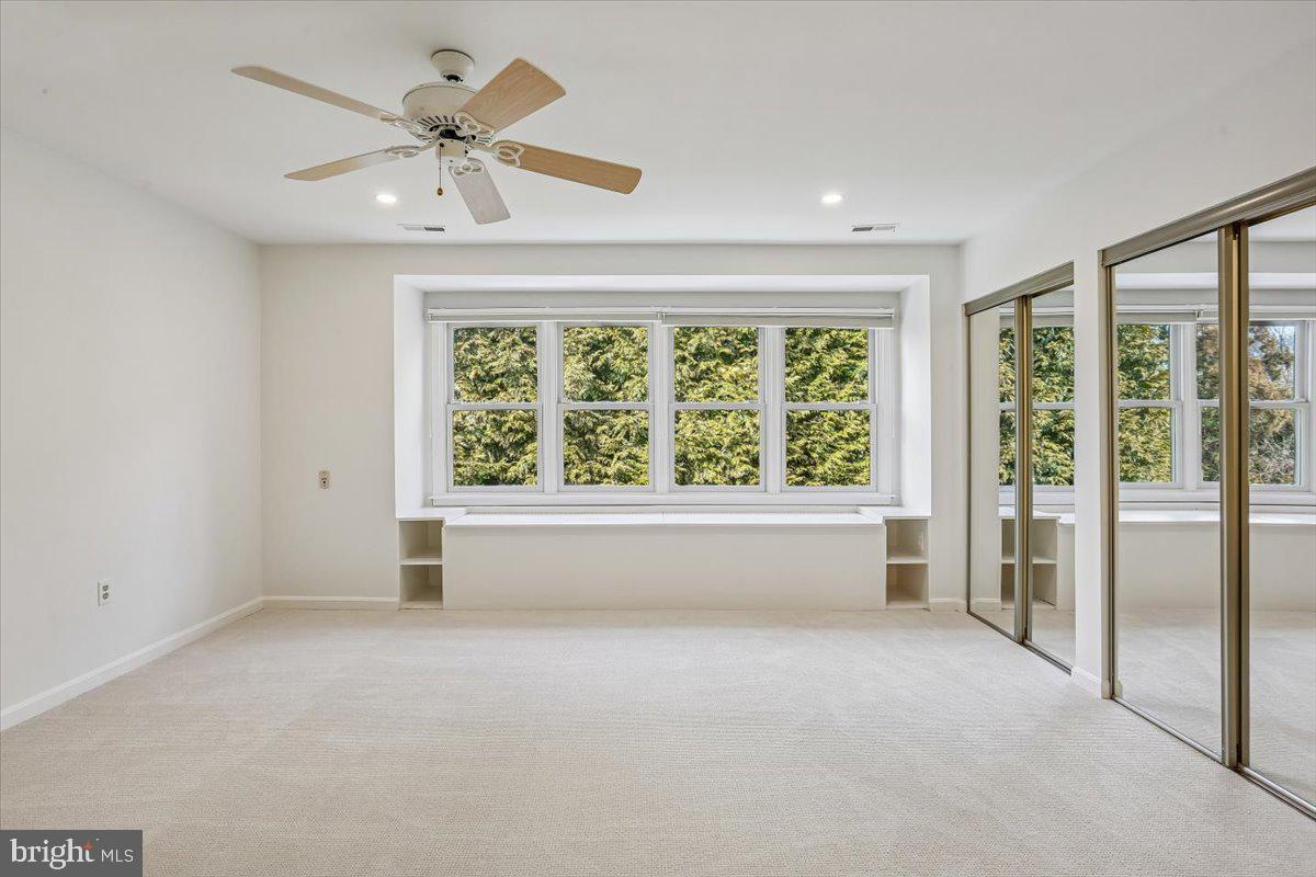 TIMBERLAWN - Residential
