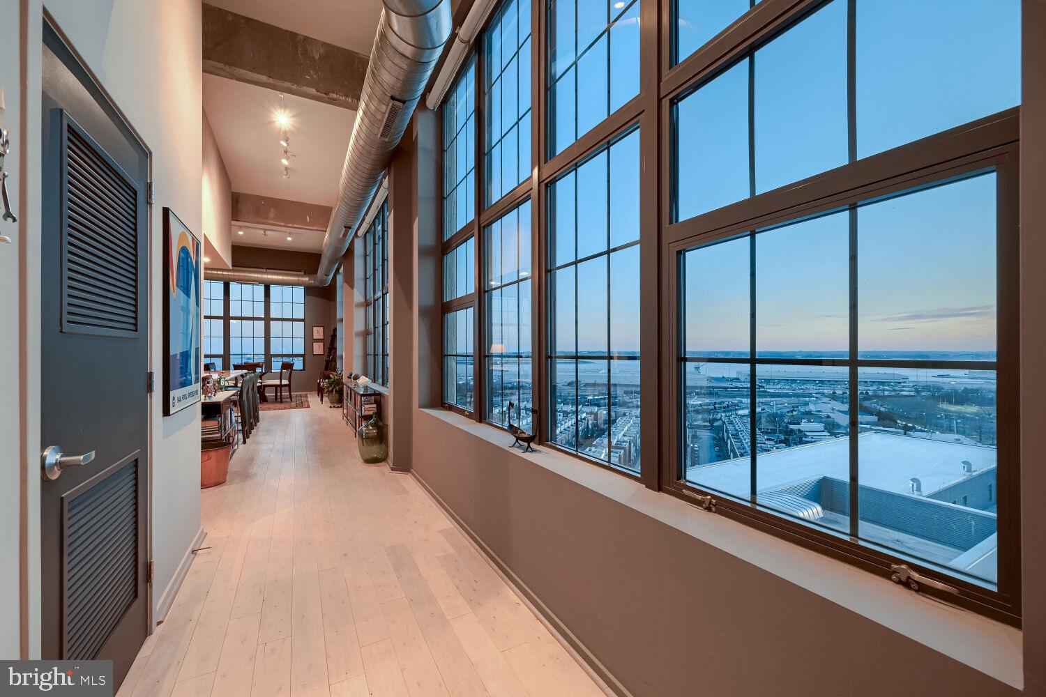 LOCUST POINT - Residential