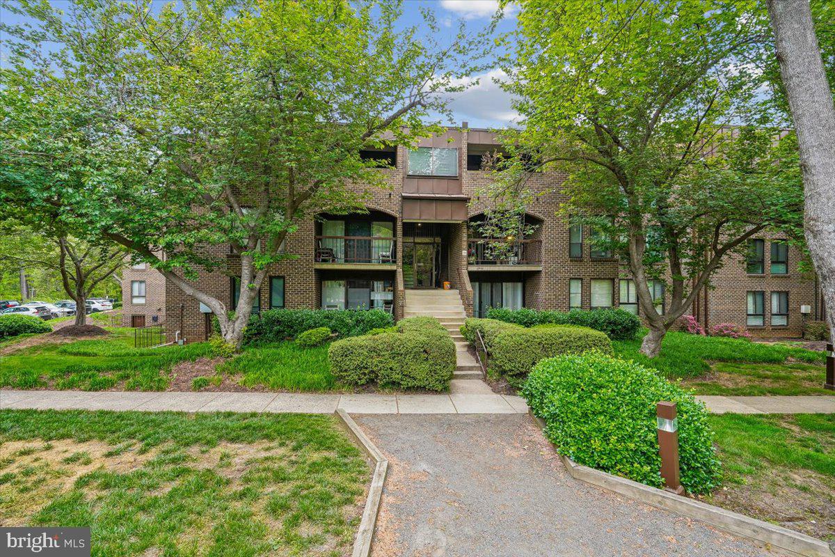 Discover the charm of this delightful 1-bedroom, 1-bathroom condominium nestled in the serene Chestnut Grove community. , This inviting bright and airy unit features an updated kitchen, breakfast/dining nook, LVP flooring, renovated full bath, patio decking and new HVAC (2025)
Step outside to explore the community amenities, including the outdoor pool, tennis courts, and scenic walking paths. With 2 assigned parking spots (one assigned, one guest) and abundant visitor parking spaces in a beautifully maintained environment, this home provides both comfort and ease with all utilities included in the condo fee along with Reston amenities. Minutes to Wiehle Ave Metro, Toll Road, FFX Co Pkwy, Reston Station shops/ restaurants, Reston Town Center and Plaza America.