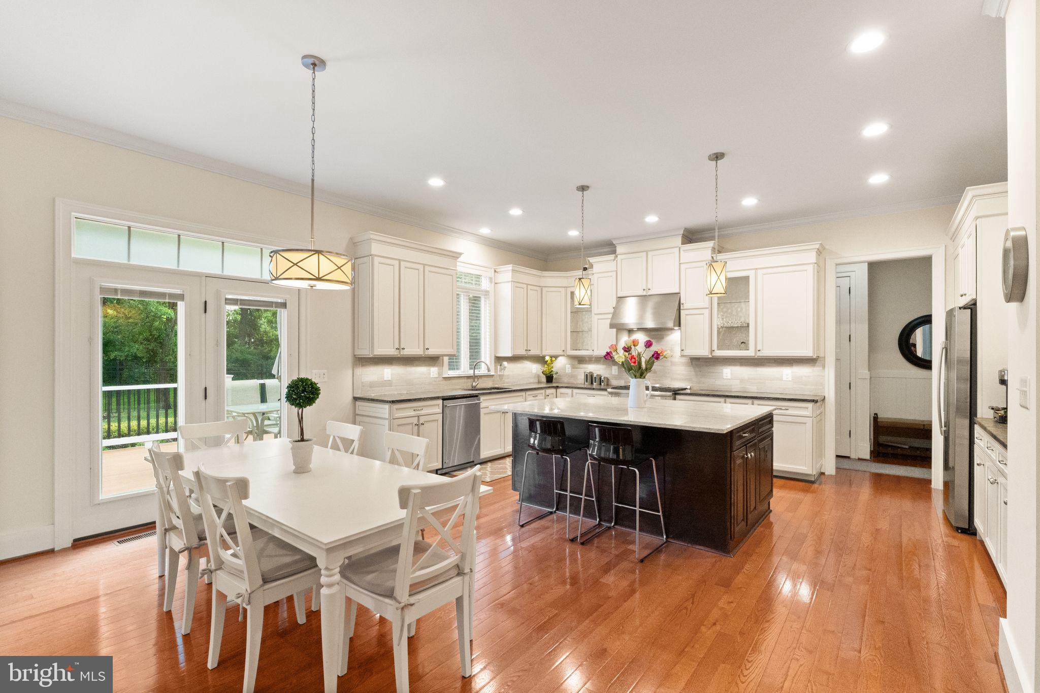 TALISMAN COURT - Residential