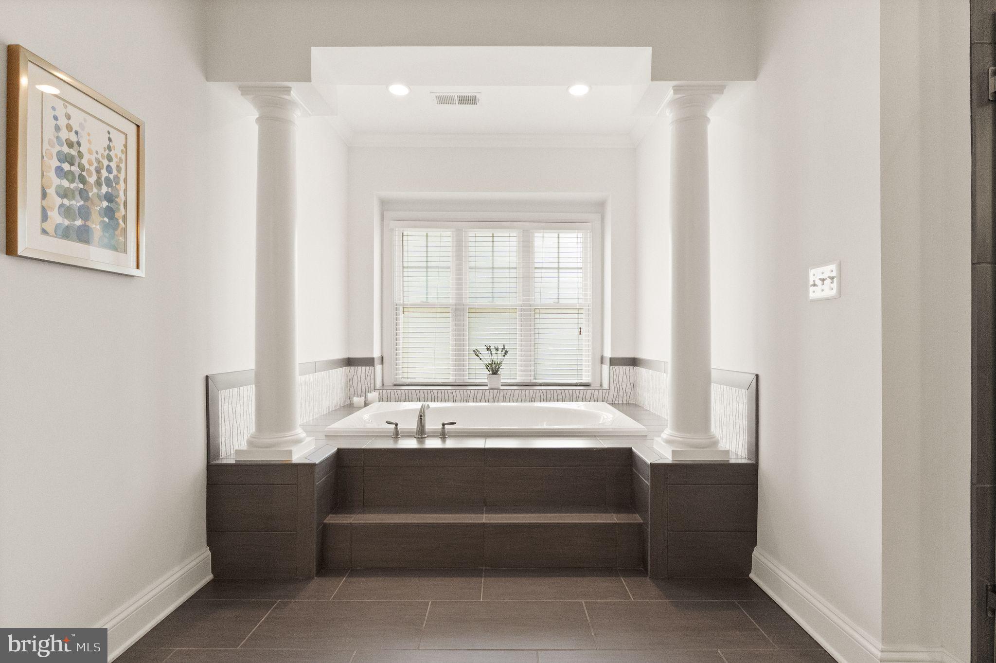 TALISMAN COURT - Residential