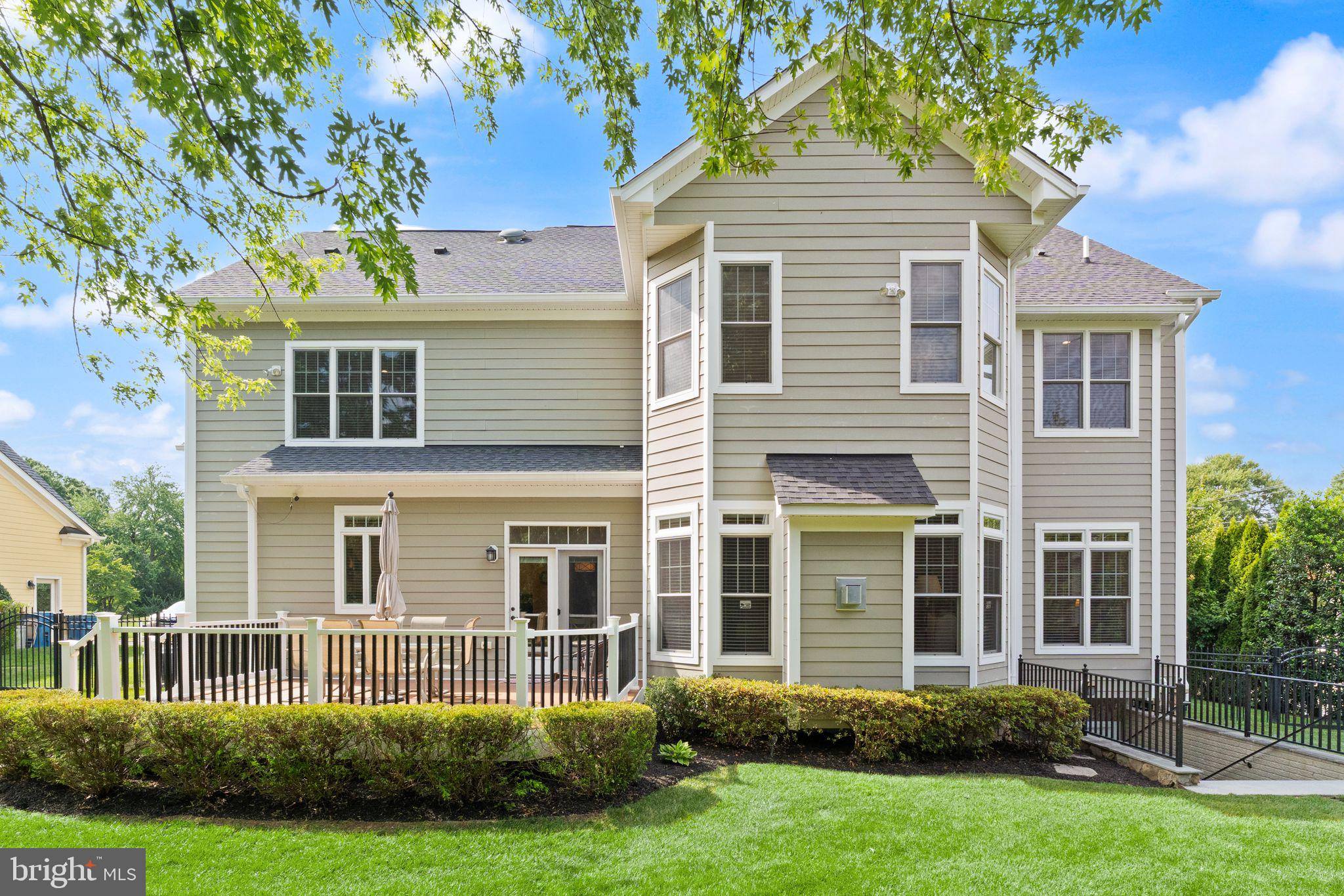 TALISMAN COURT - Residential
