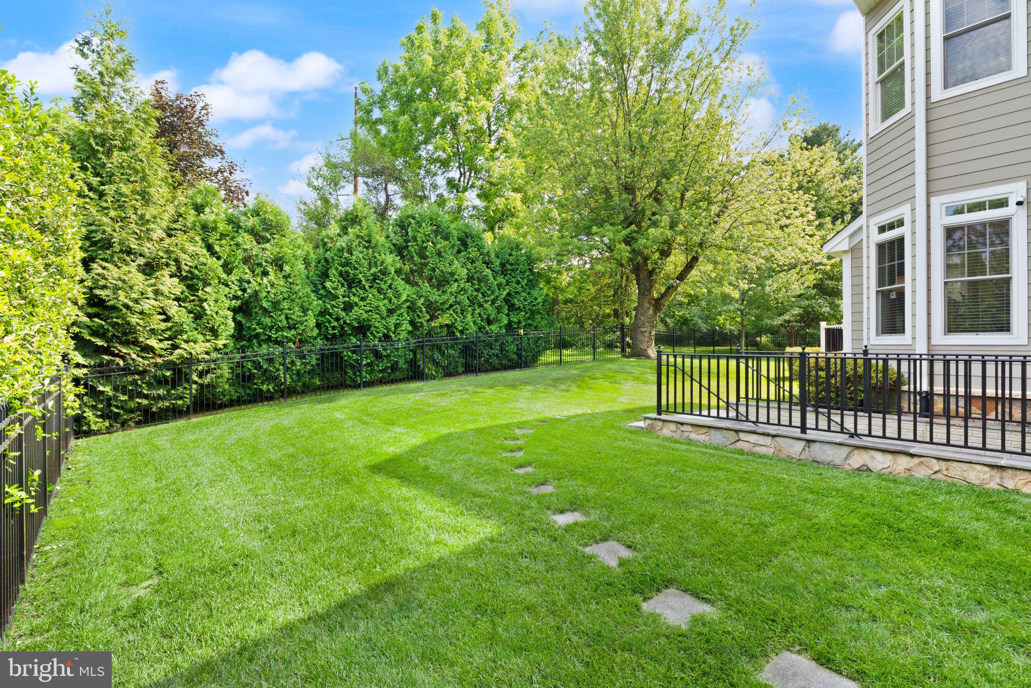 TALISMAN COURT - Residential