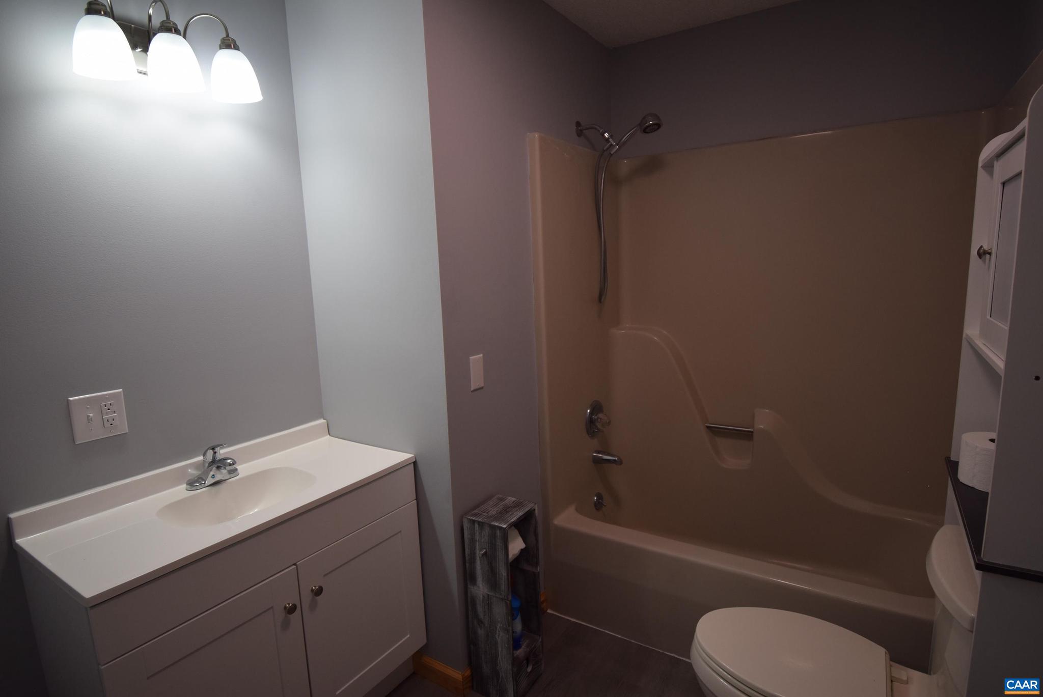 LAKE MONTICELLO - Residential Lease