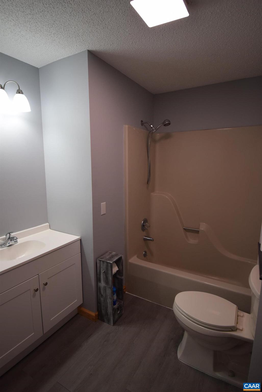 LAKE MONTICELLO - Residential Lease