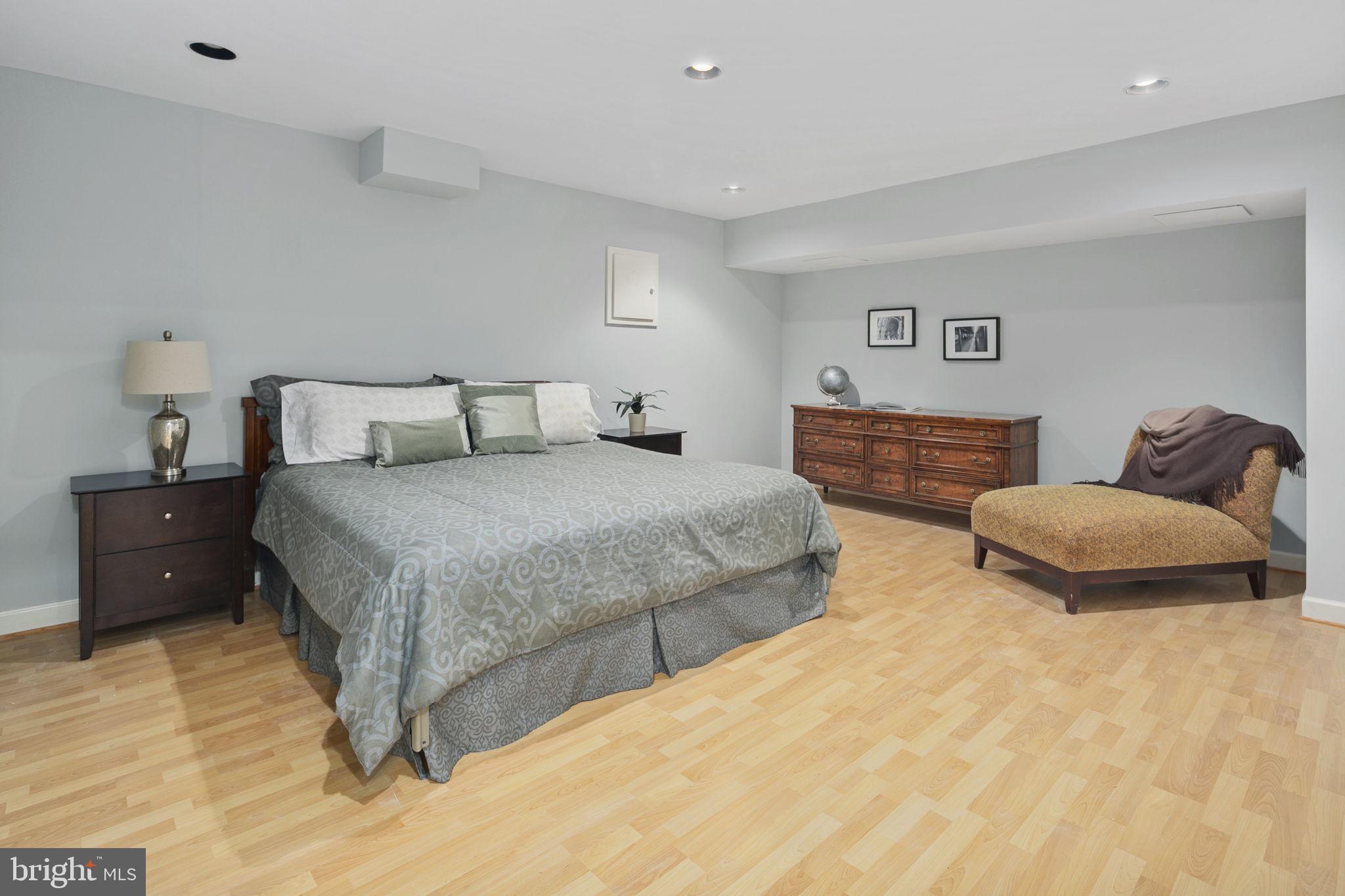 LOCKMAR - Residential