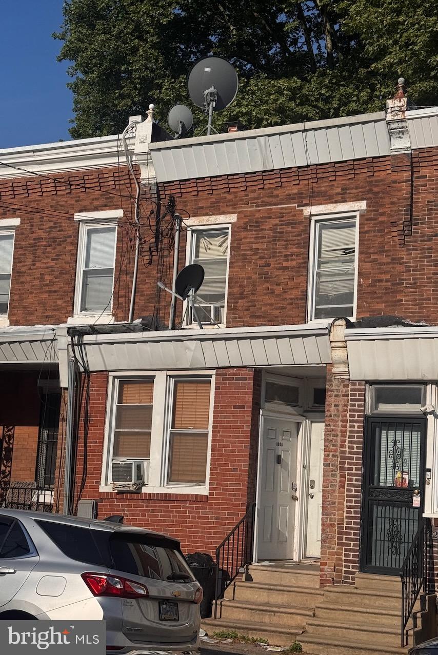 PHILADELPHIA - Residential