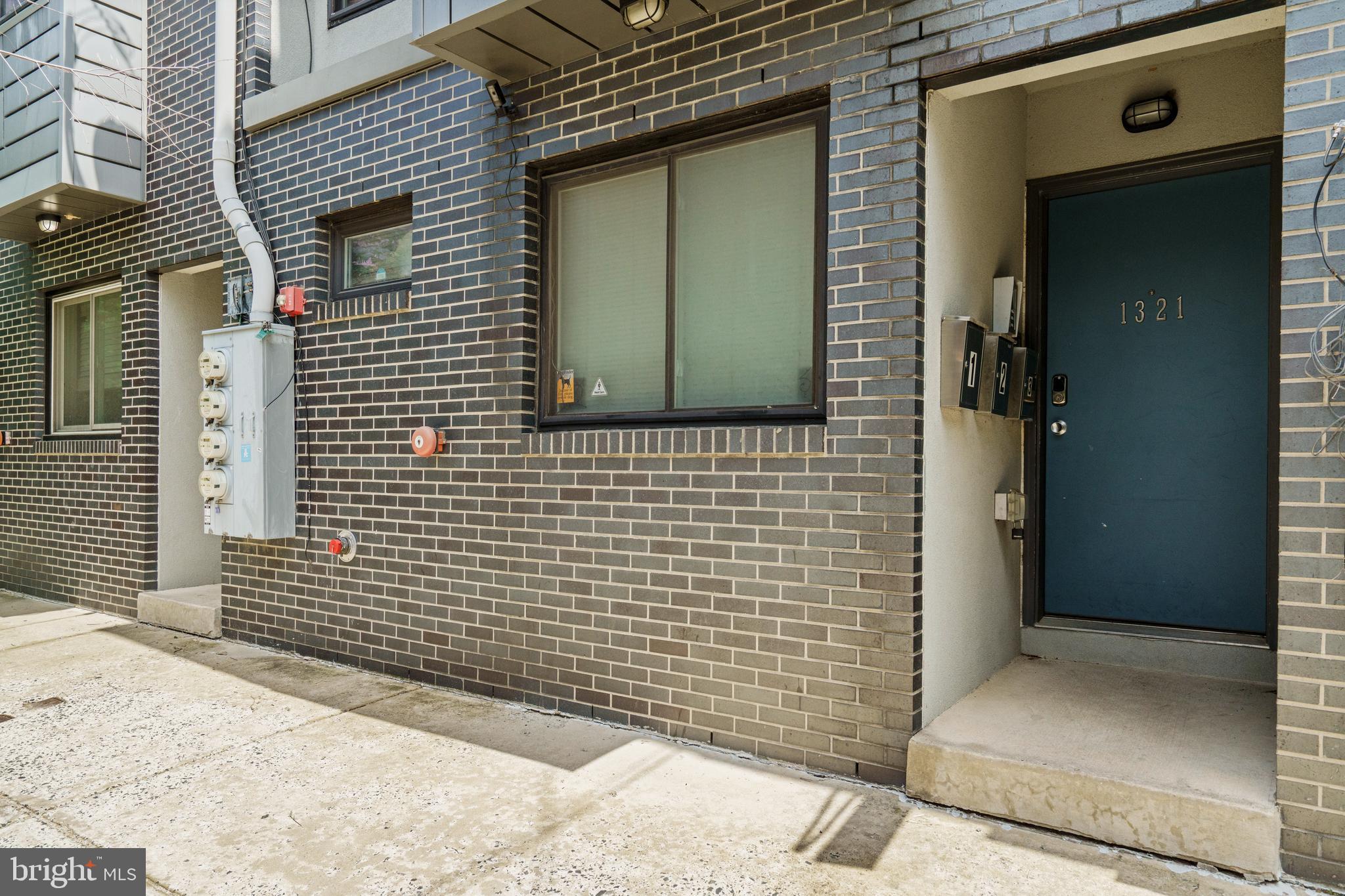 KENSINGTON - Residential