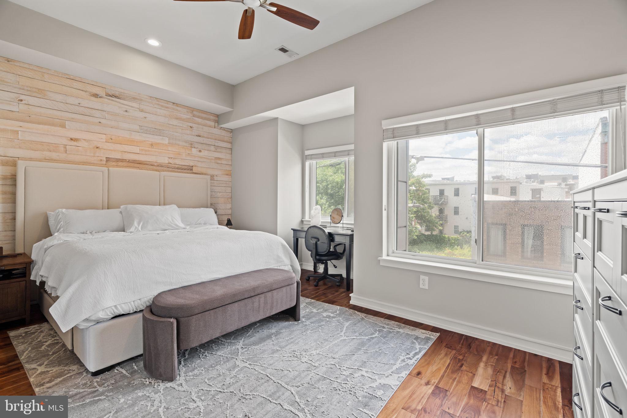 KENSINGTON - Residential