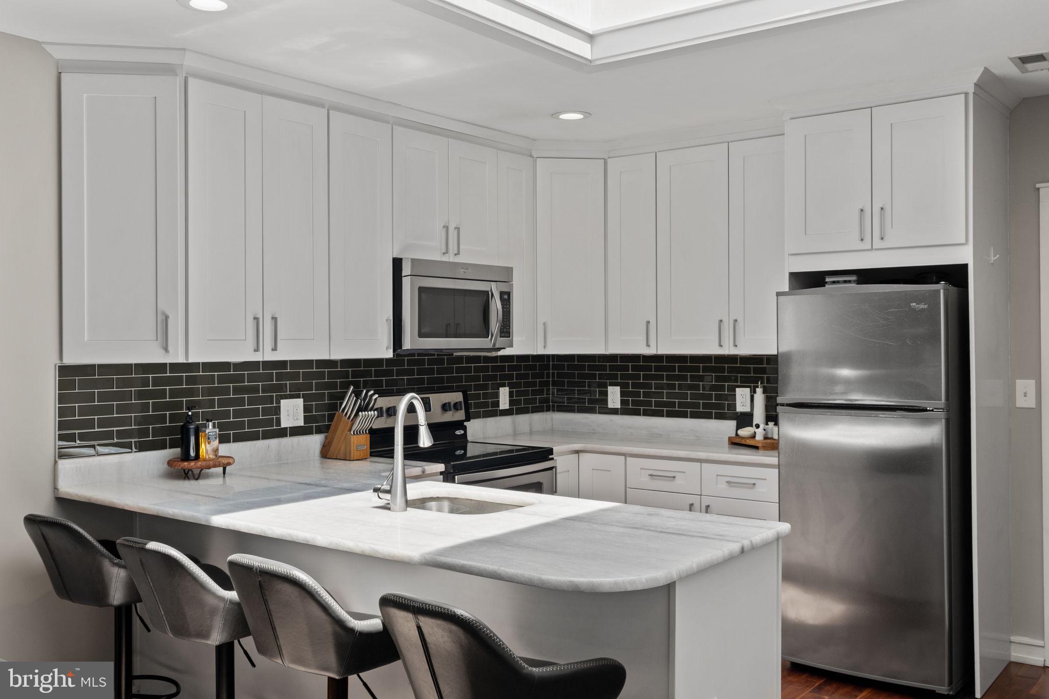 KENSINGTON - Residential