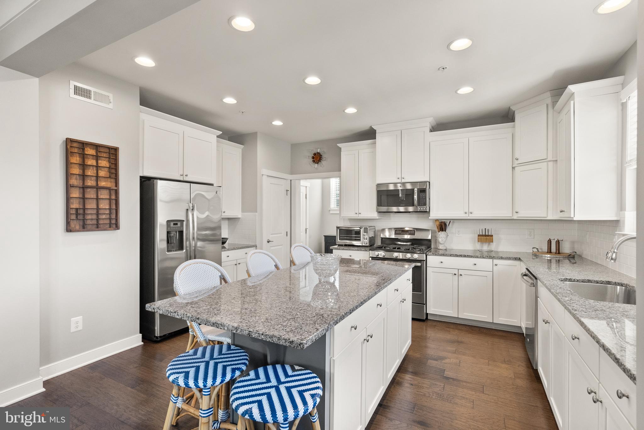 POTOMAC SHORES - Residential