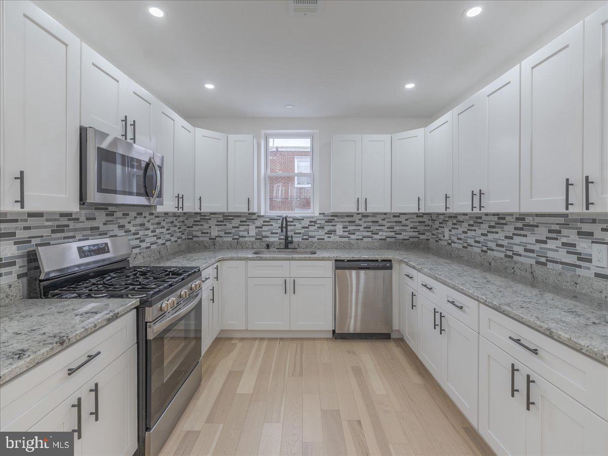 WEST OAK LANE - Residential