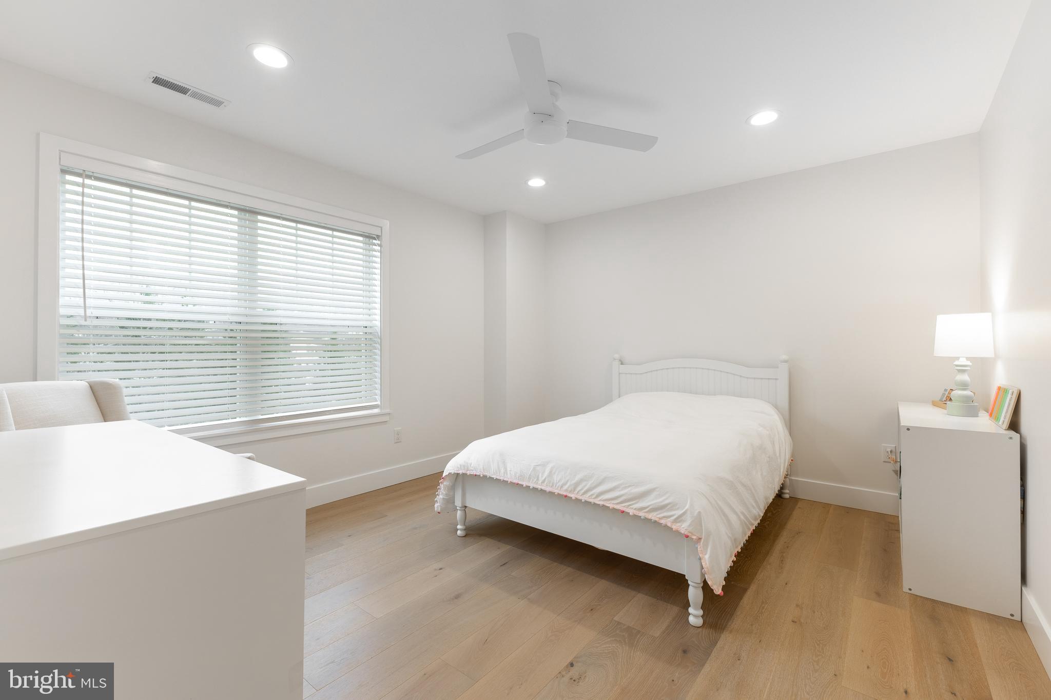 WINFIELD HEIGHTS - Residential
