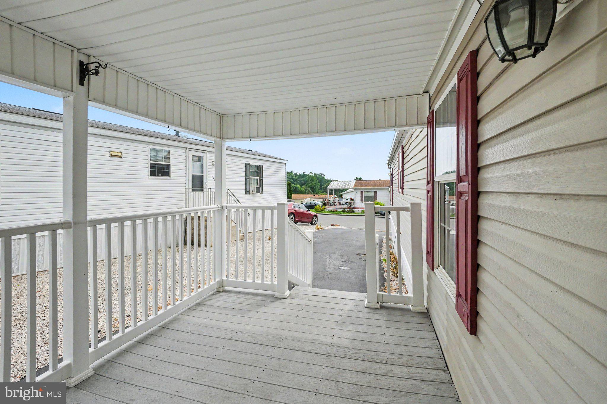 URBAN ACRES - Residential