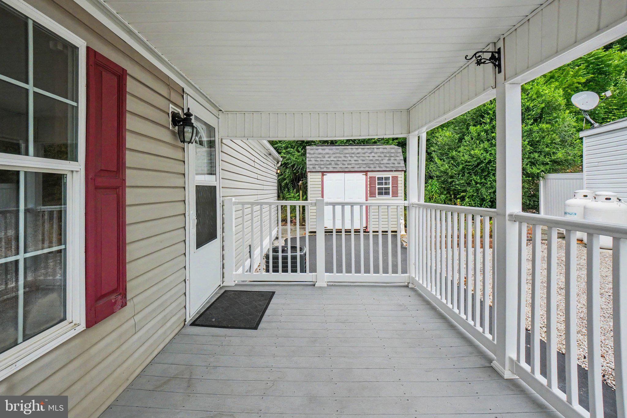 URBAN ACRES - Residential