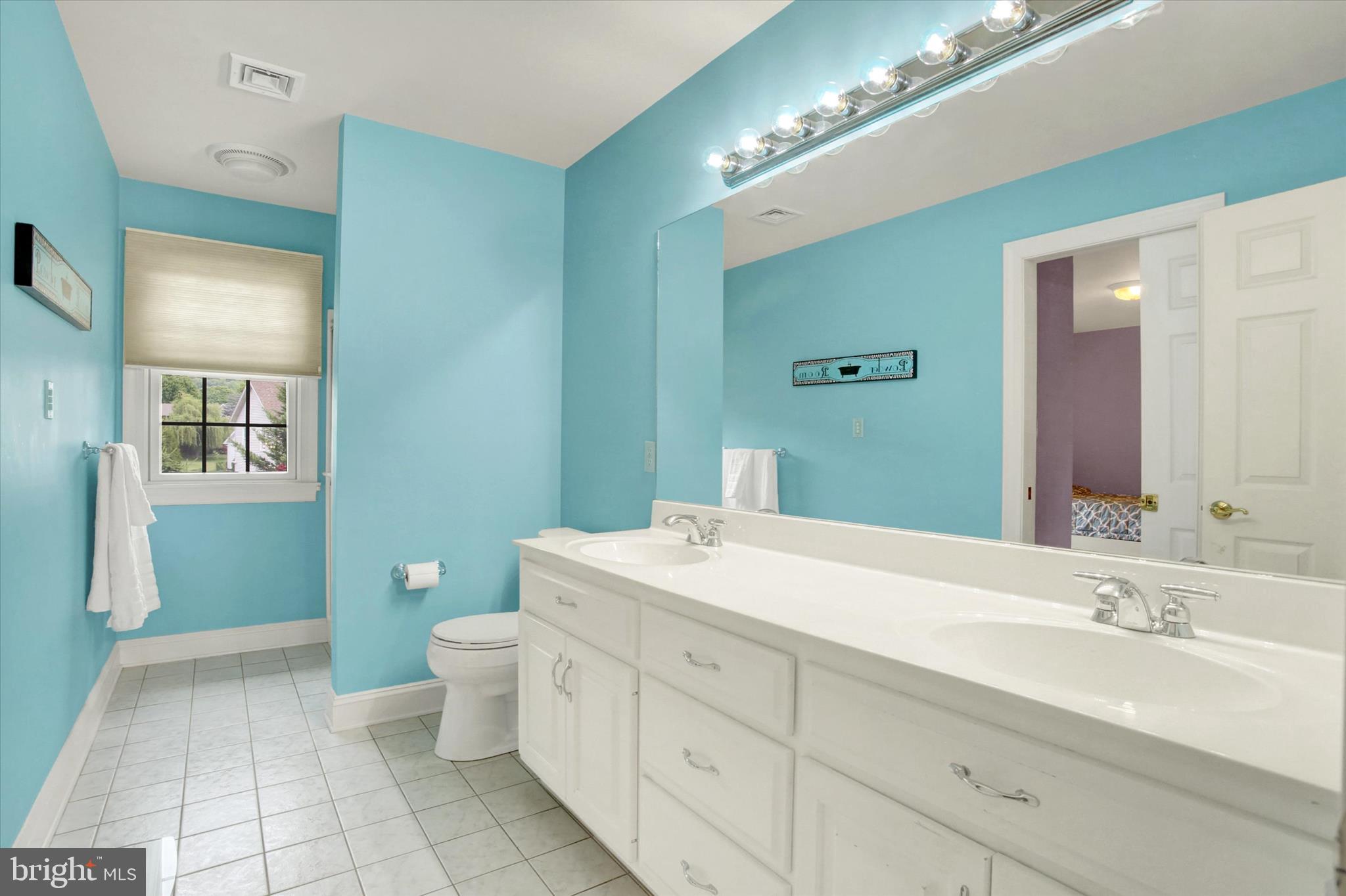 FOREST HILLS - Residential