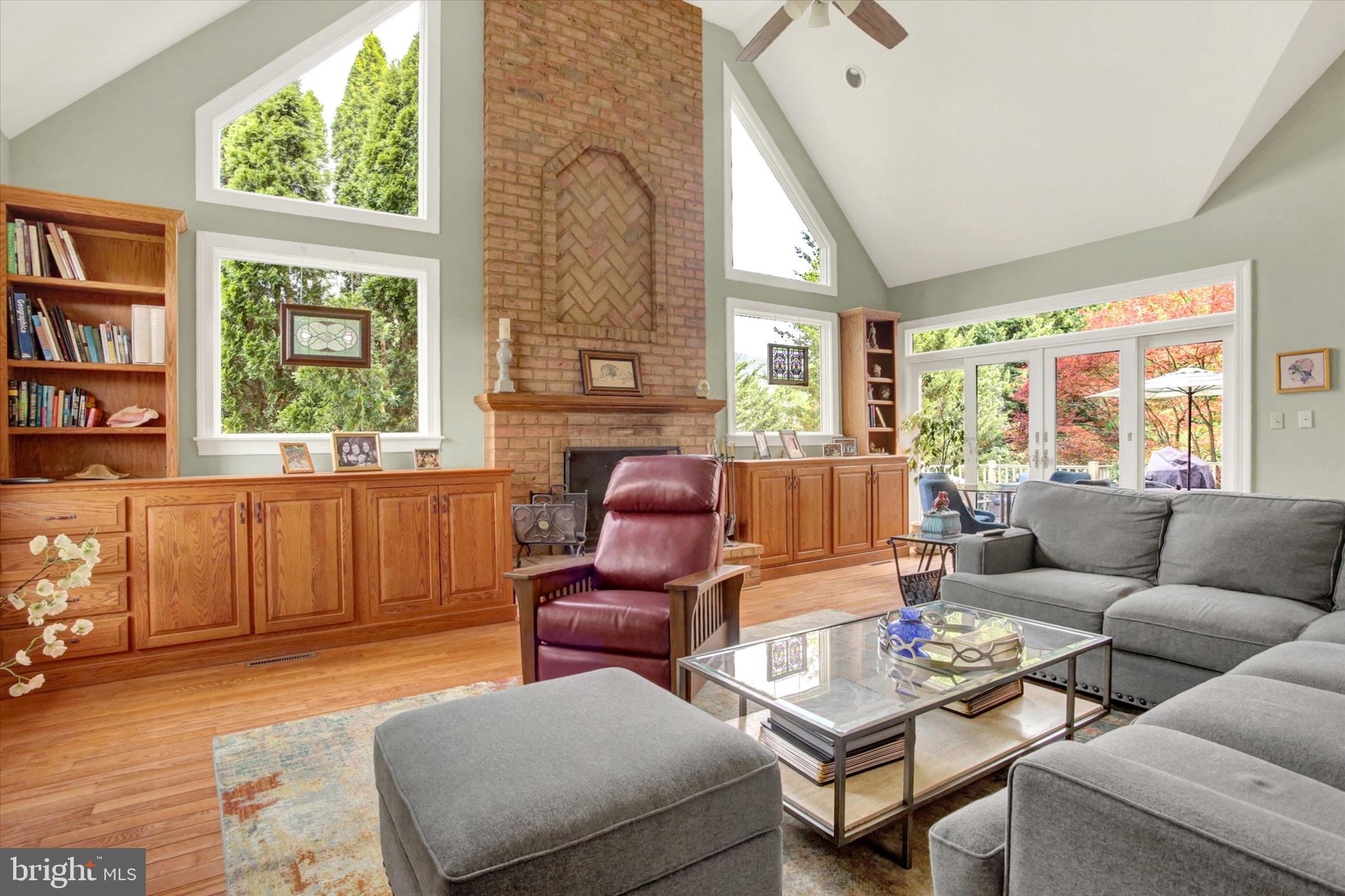 FOREST HILLS - Residential