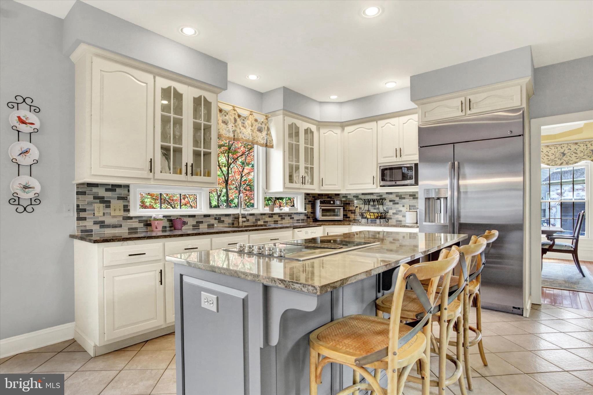 FOREST HILLS - Residential