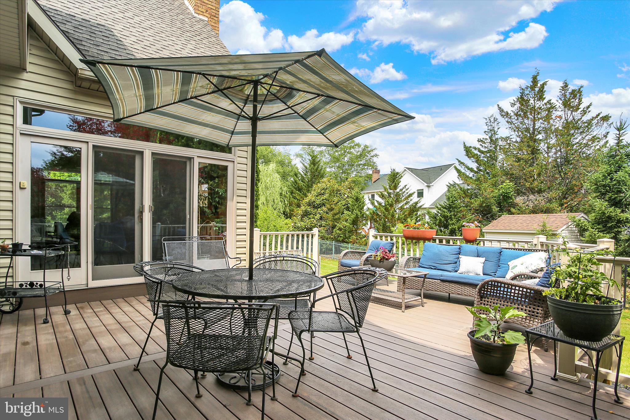 FOREST HILLS - Residential