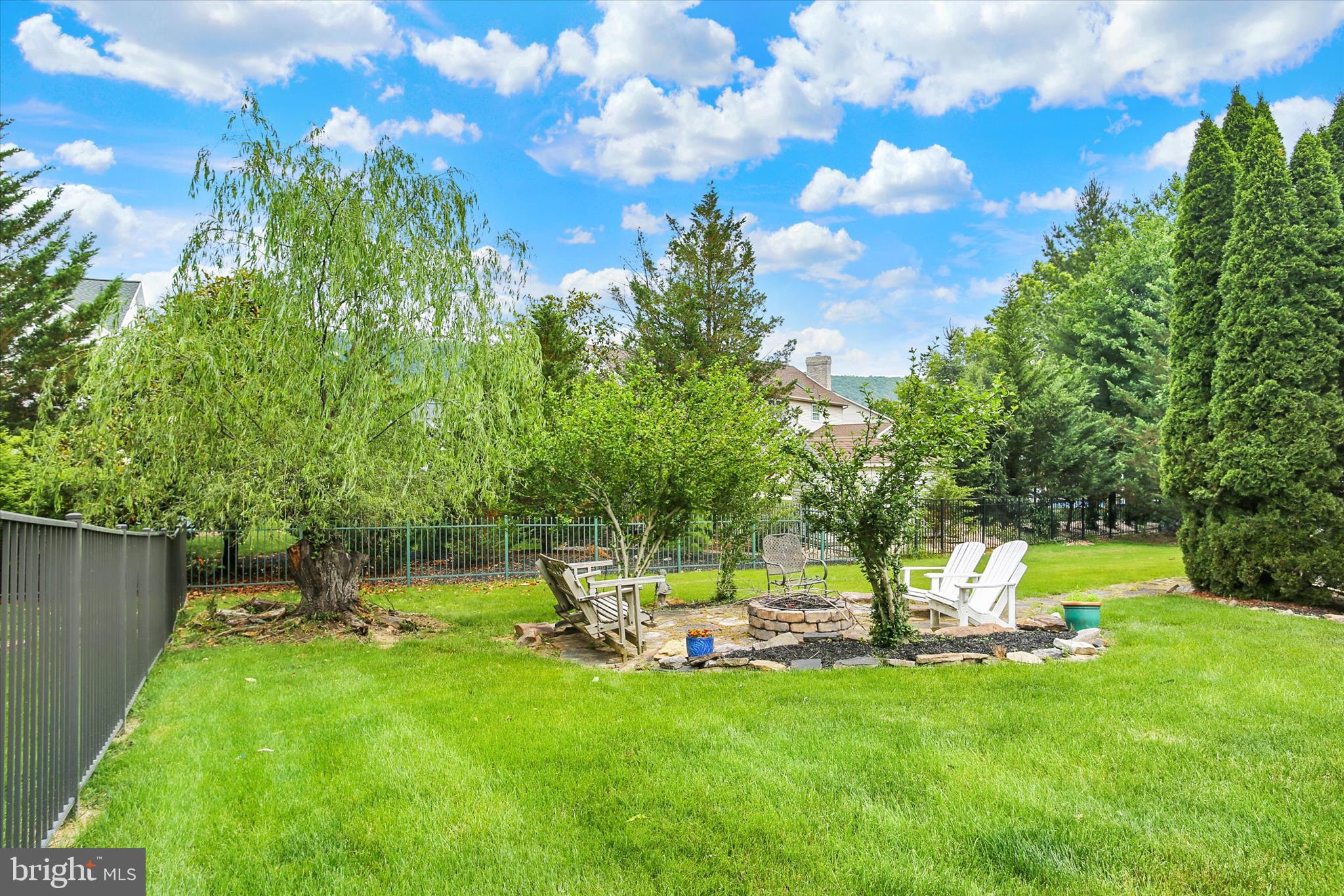 FOREST HILLS - Residential