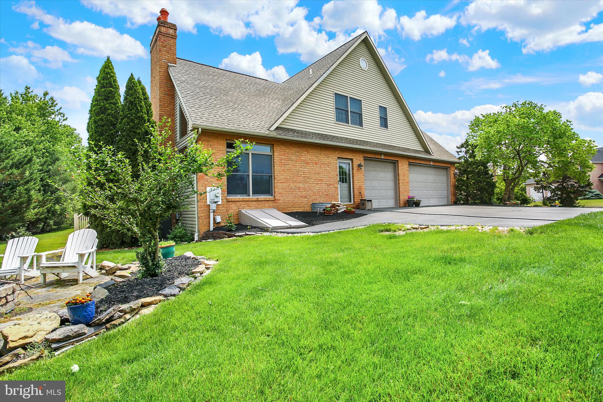 FOREST HILLS - Residential