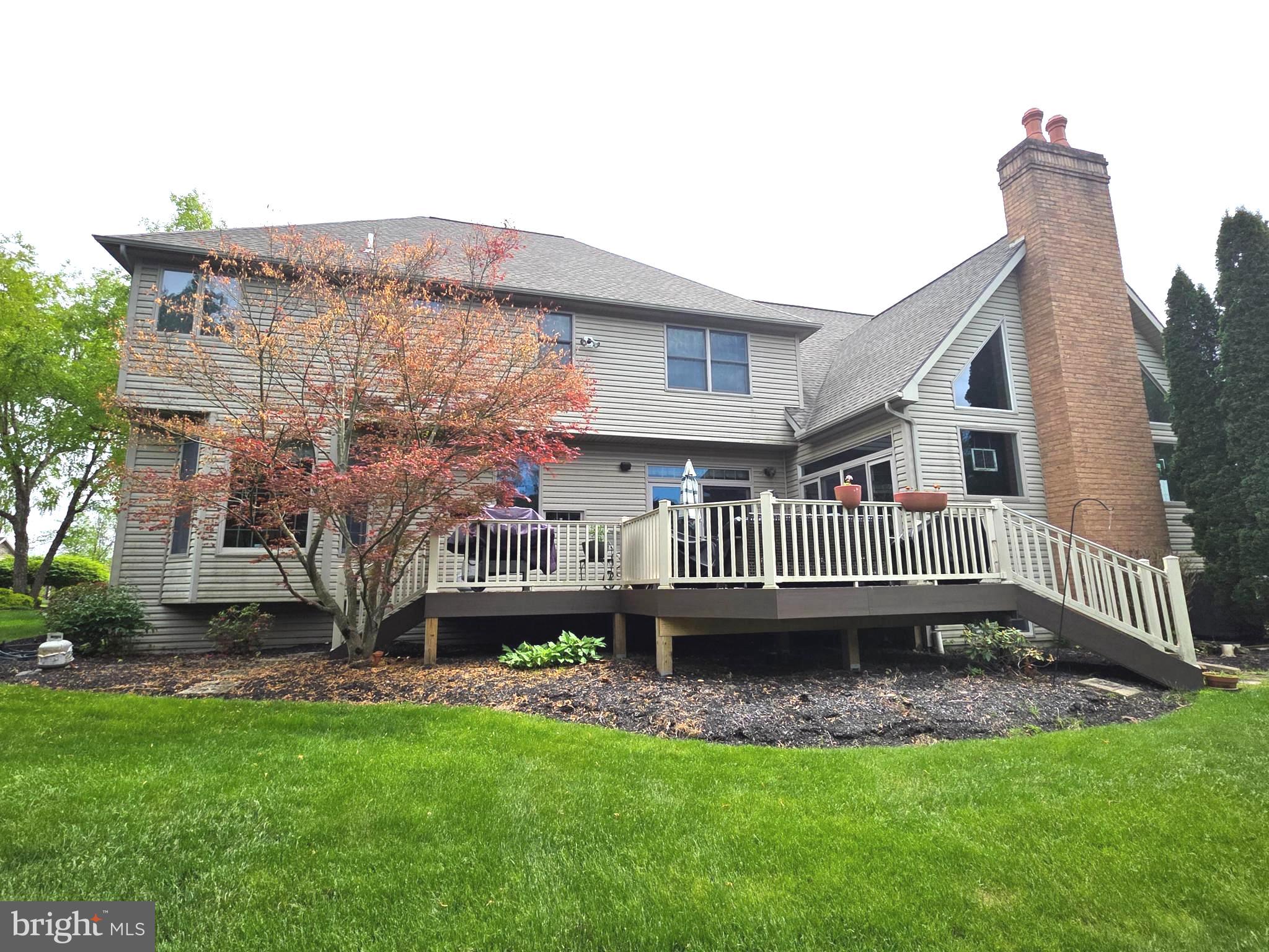 FOREST HILLS - Residential