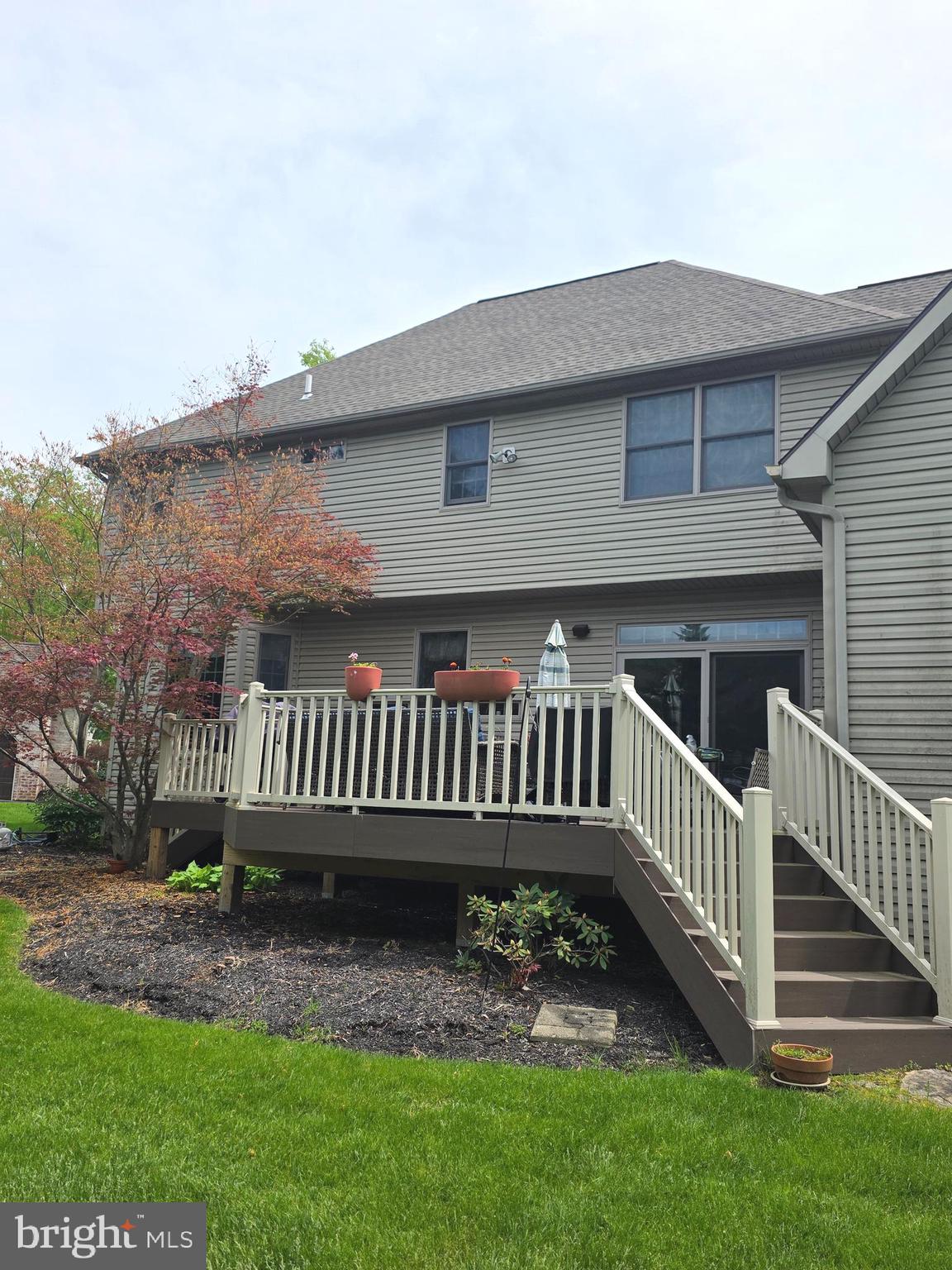 FOREST HILLS - Residential