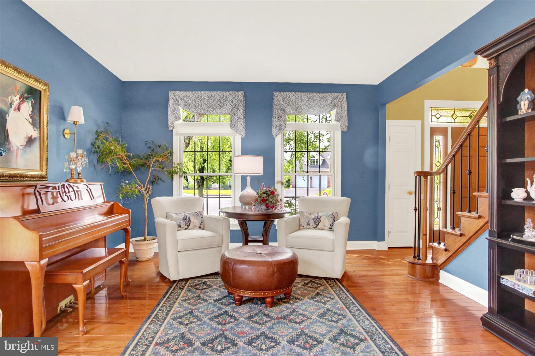 FOREST HILLS - Residential