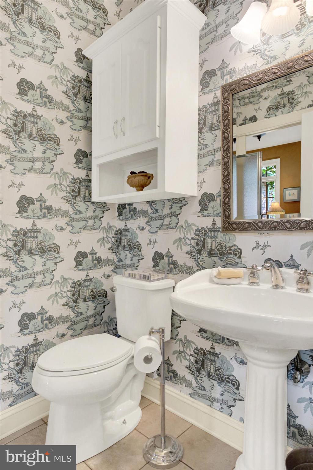 FOREST HILLS - Residential