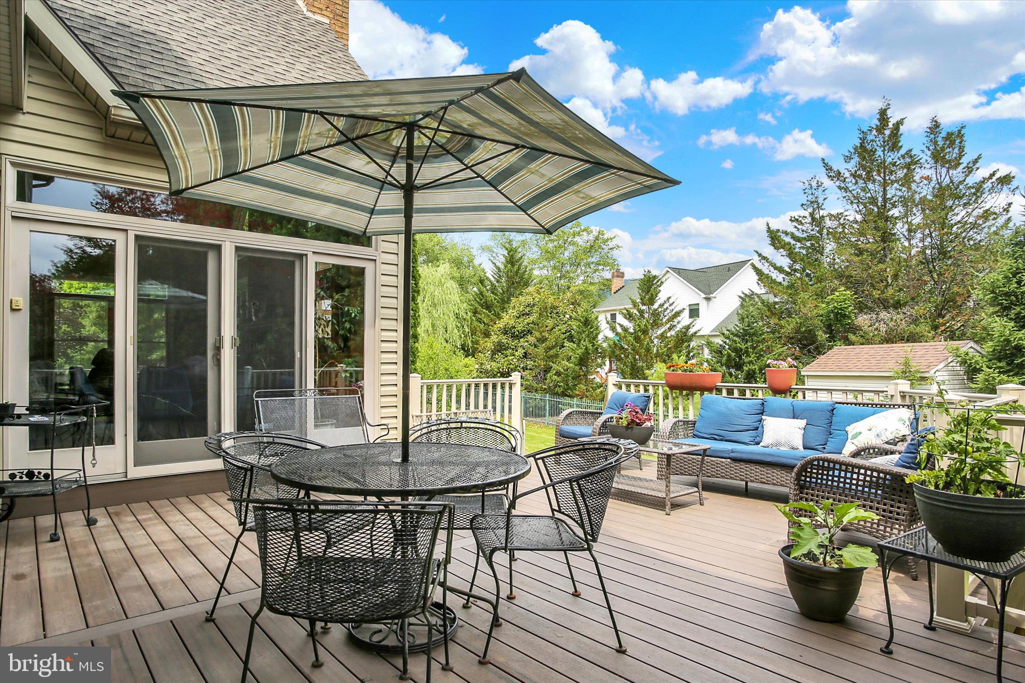 FOREST HILLS - Residential