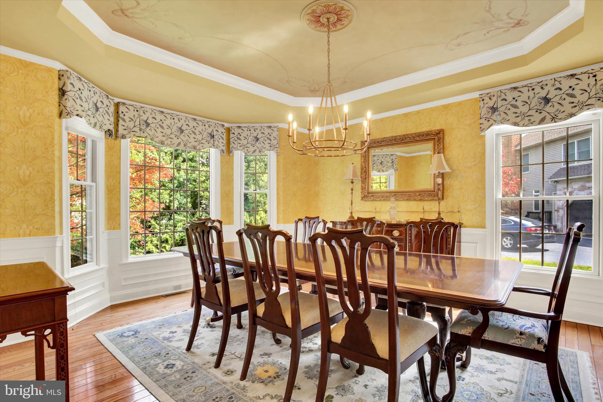 FOREST HILLS - Residential