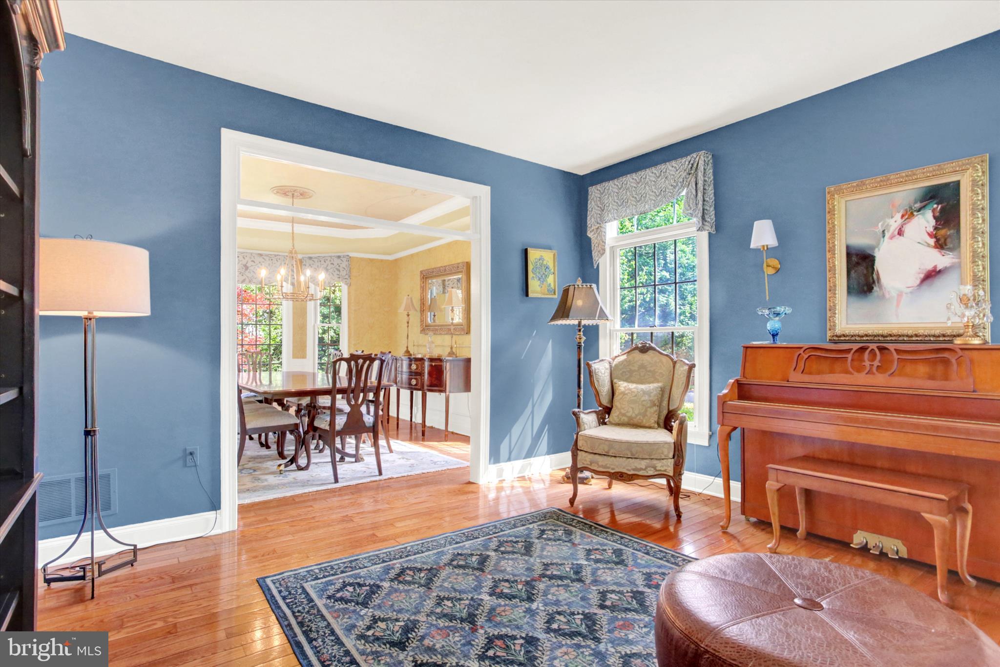 FOREST HILLS - Residential