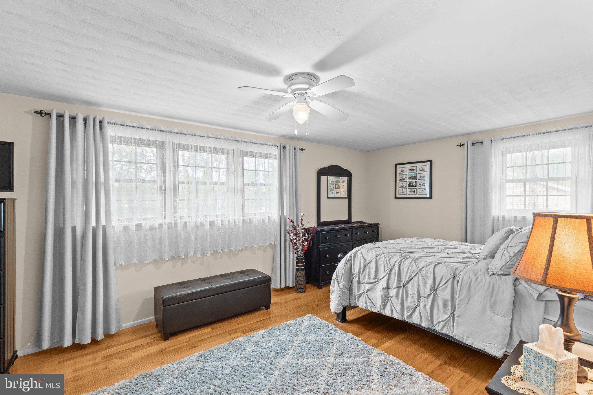 OUTDOOR COUNTRY CLUB - Residential