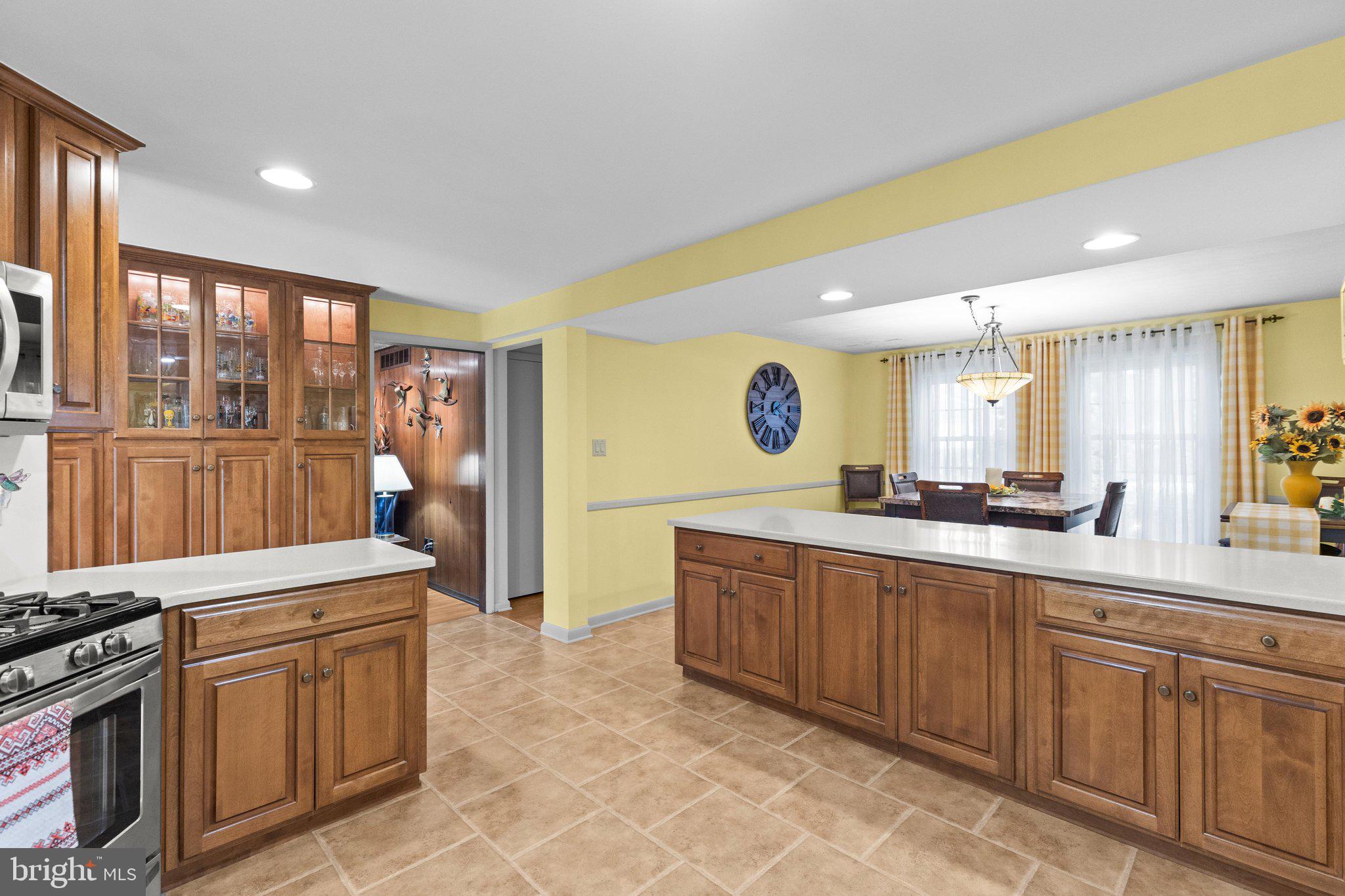 OUTDOOR COUNTRY CLUB - Residential