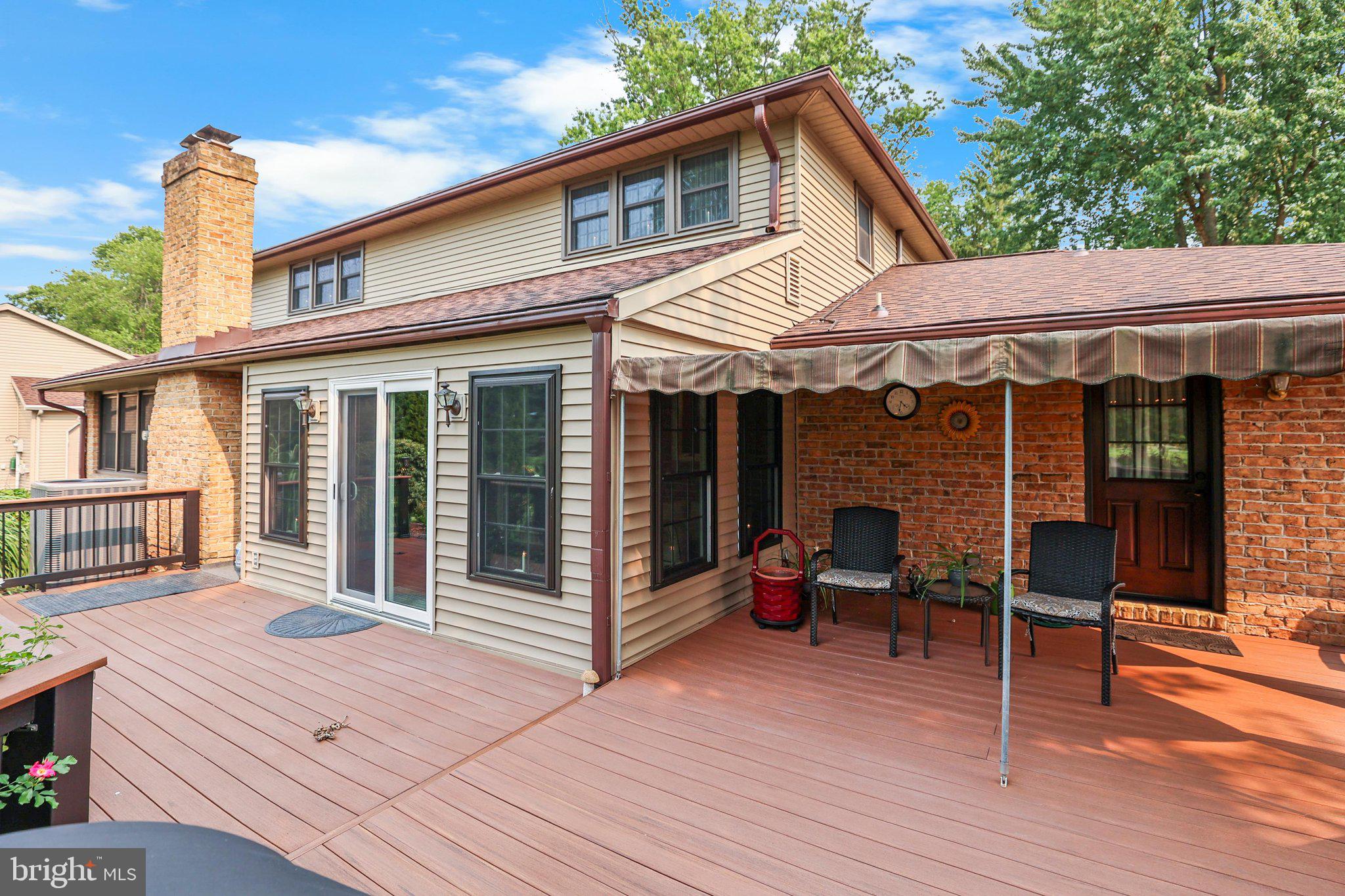 OUTDOOR COUNTRY CLUB - Residential