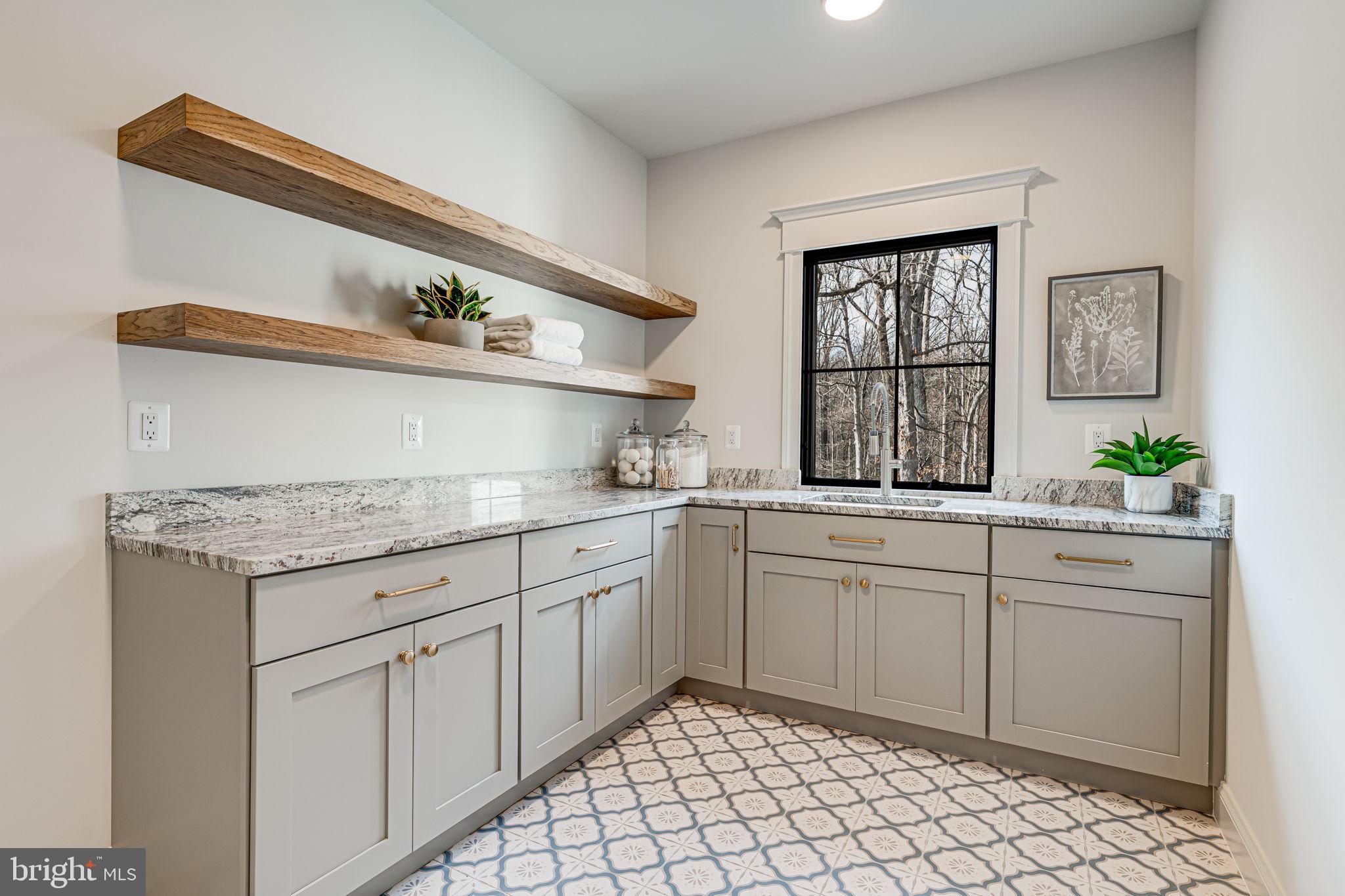 LITTLE VIENNA ESTATES - Residential