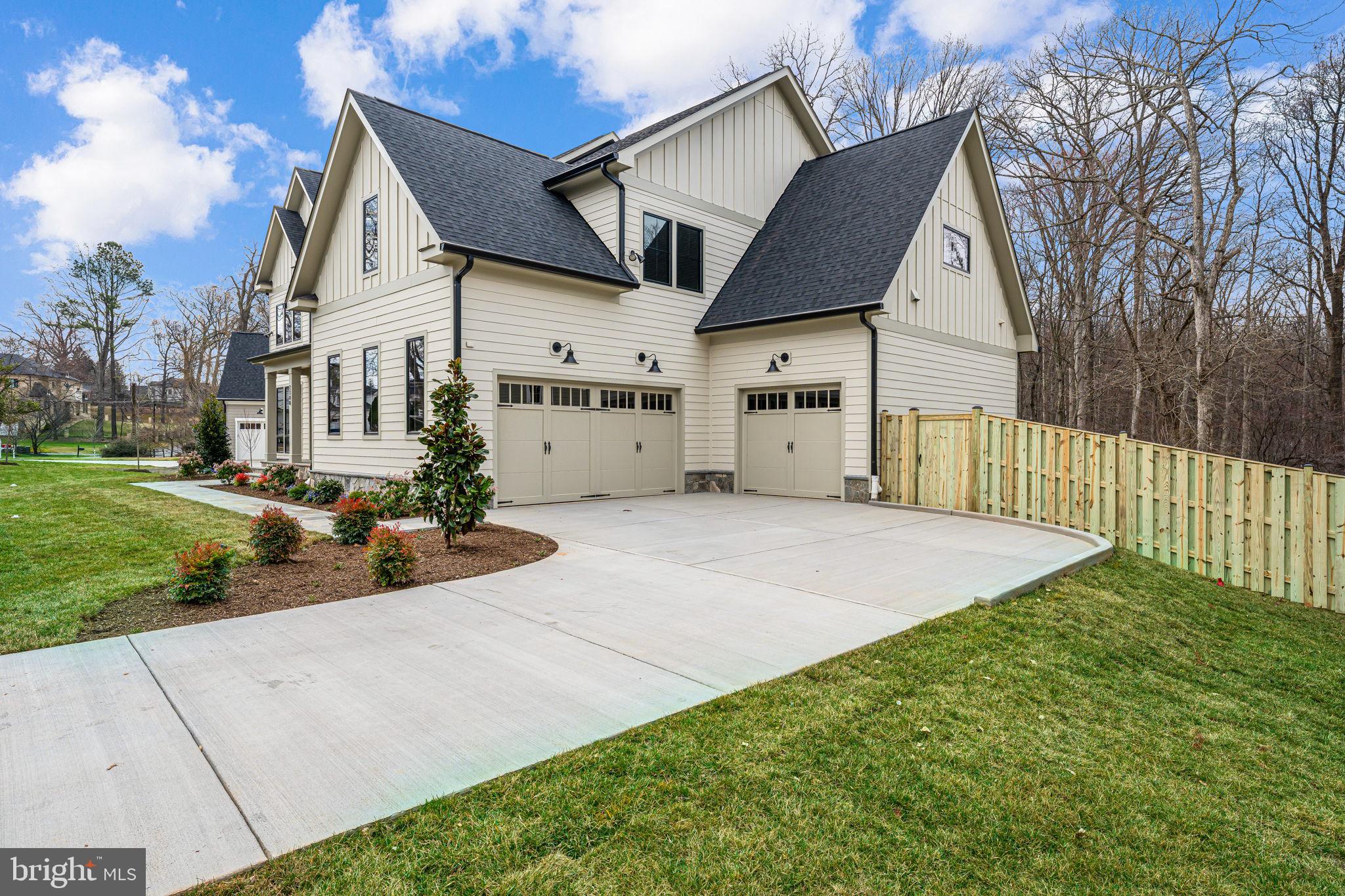 LITTLE VIENNA ESTATES - Residential