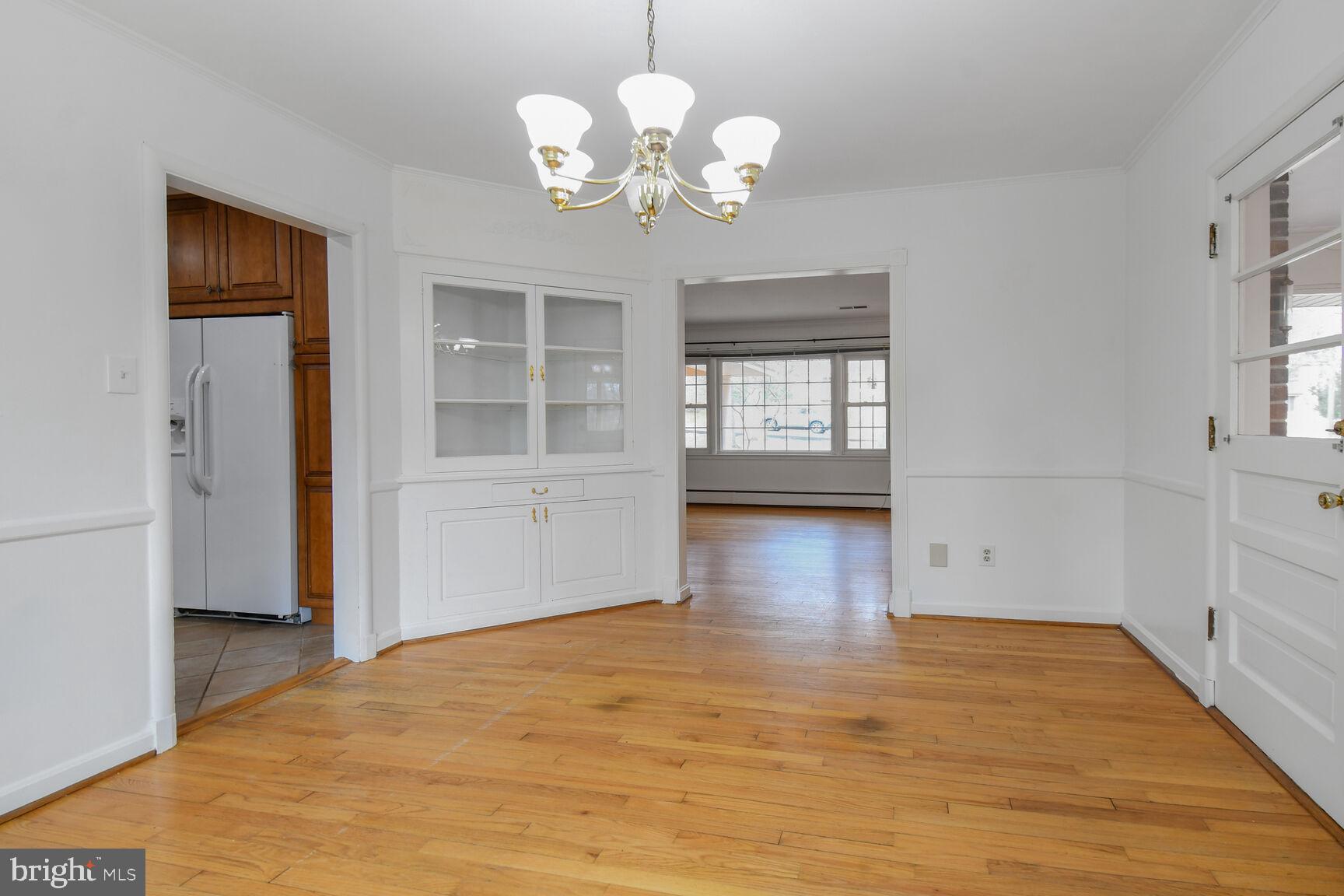 BROOK HILLS ESTATE - Residential Lease