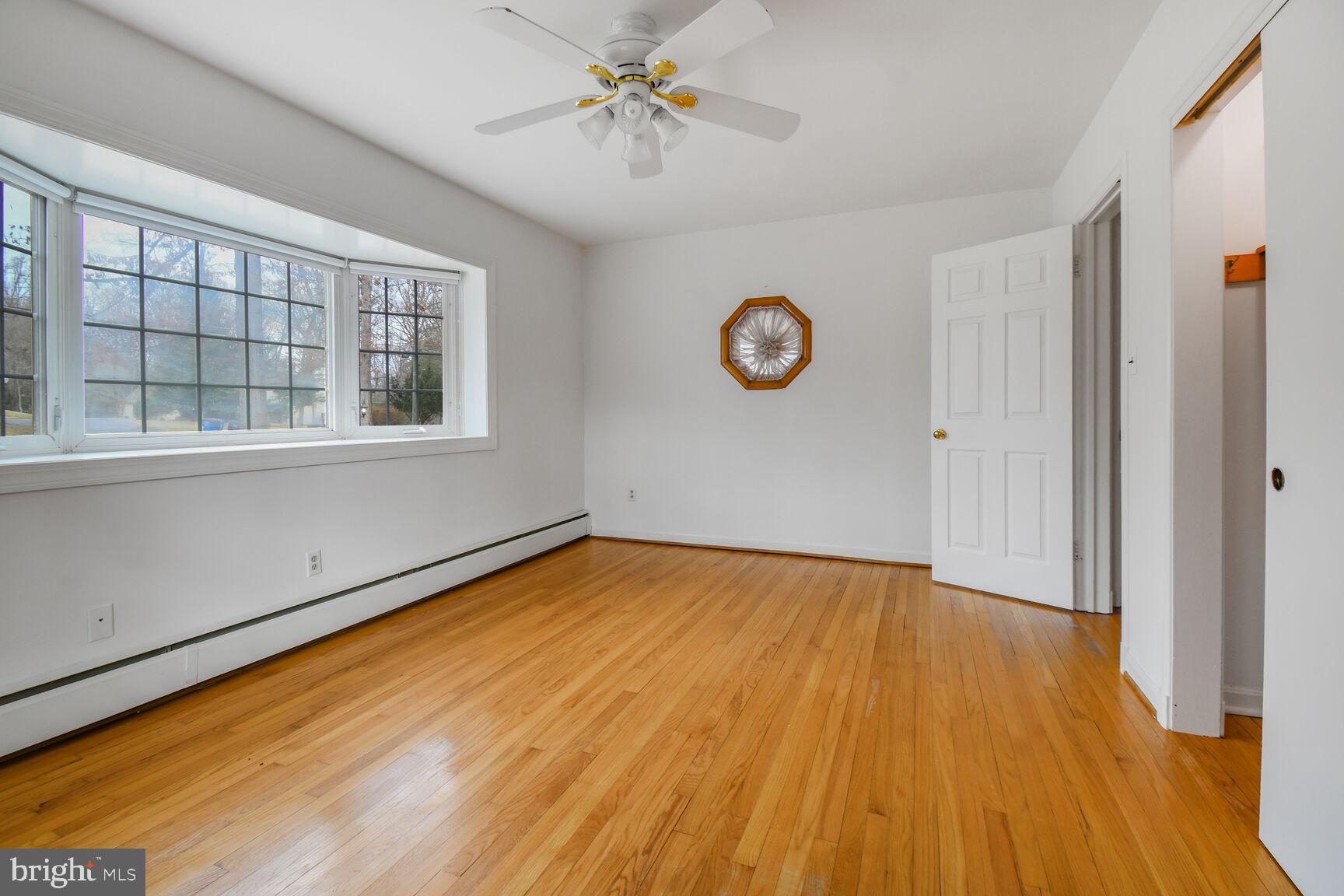BROOK HILLS ESTATE - Residential Lease