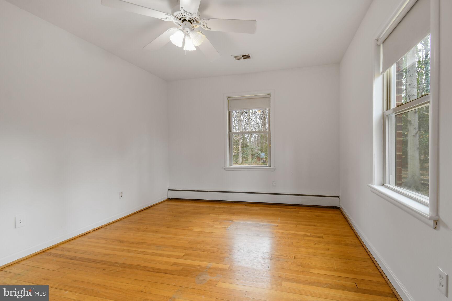 BROOK HILLS ESTATE - Residential Lease